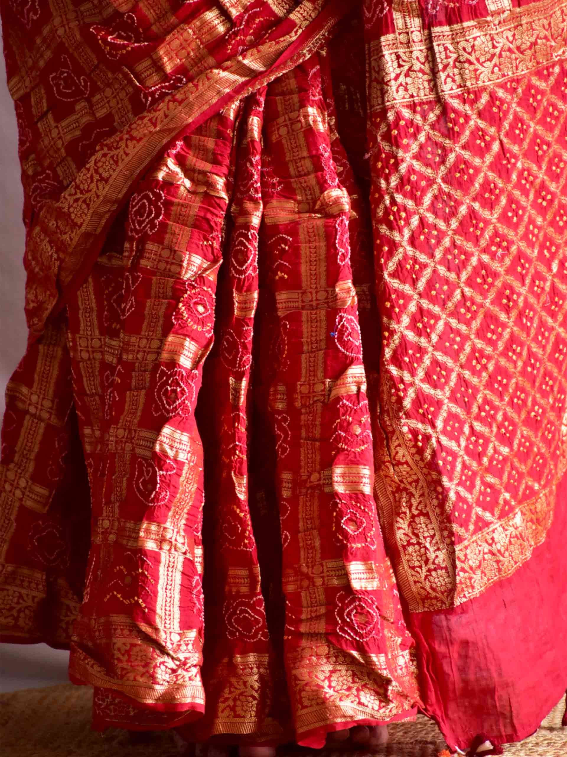 Maanik Bandhej Saree