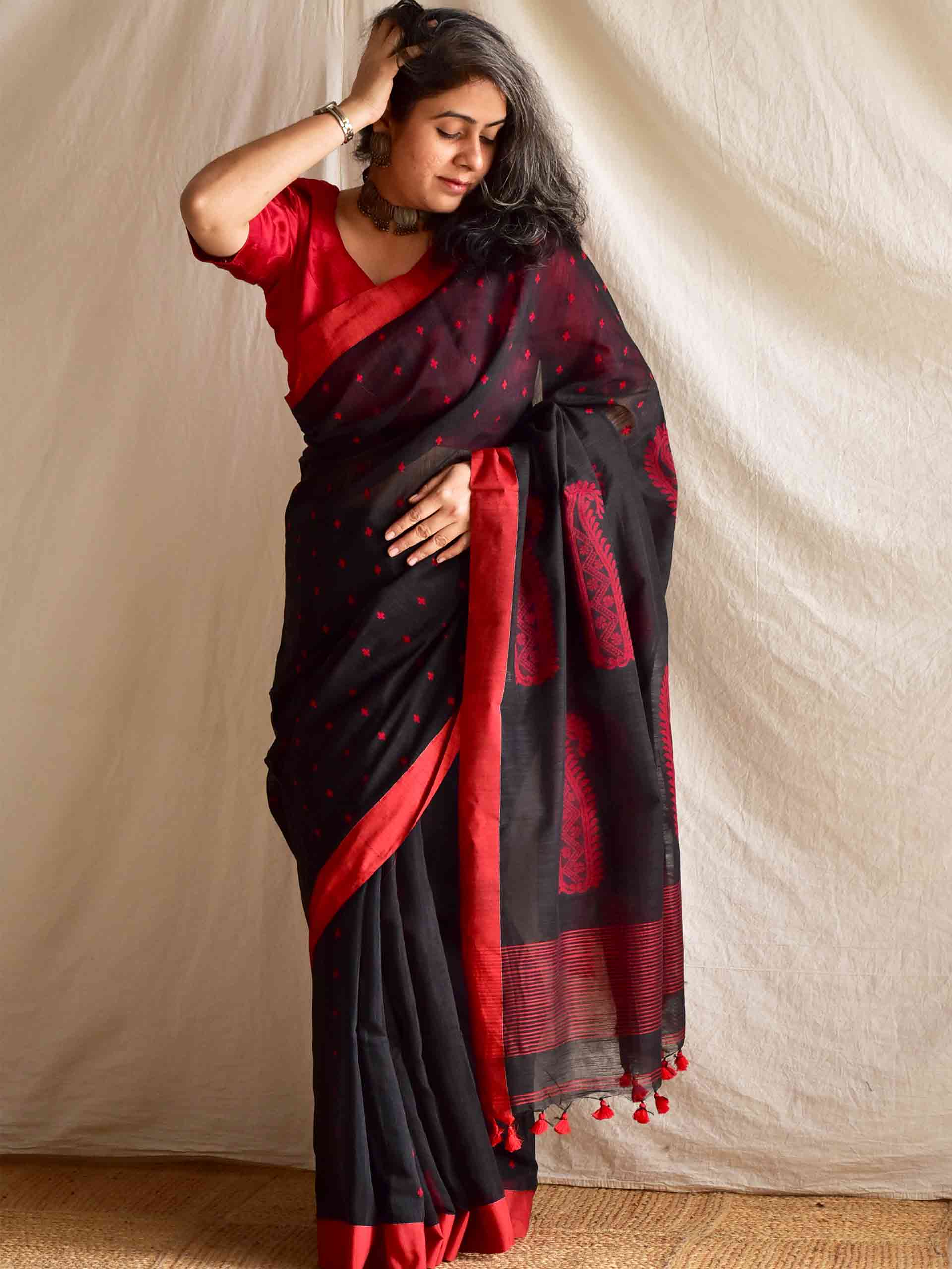 Kaali - Jamdani Saree