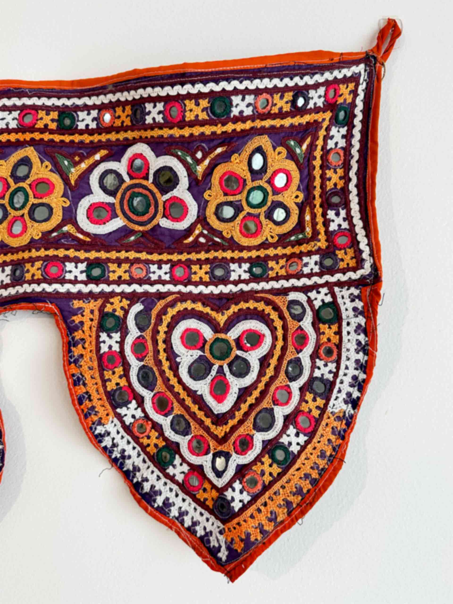 Paan - Hand embroidered vintage toran