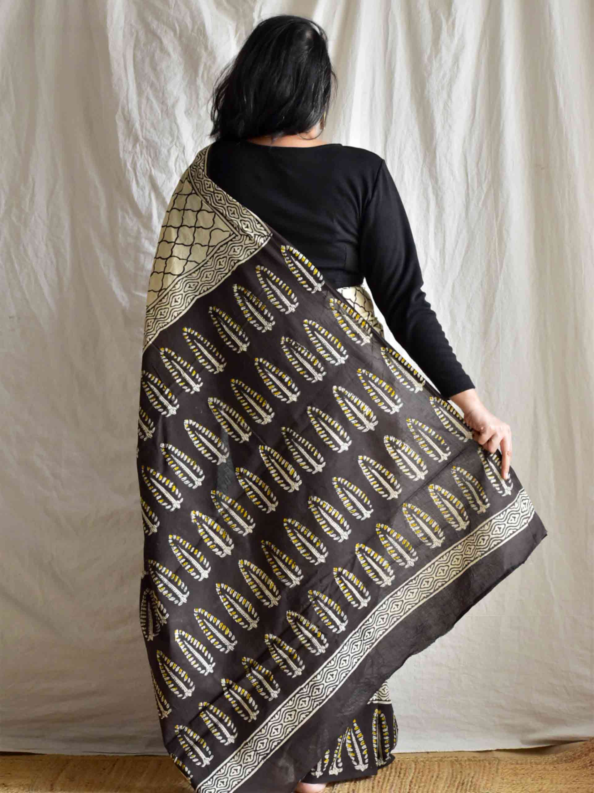 dark tales - Dabu cotton saree