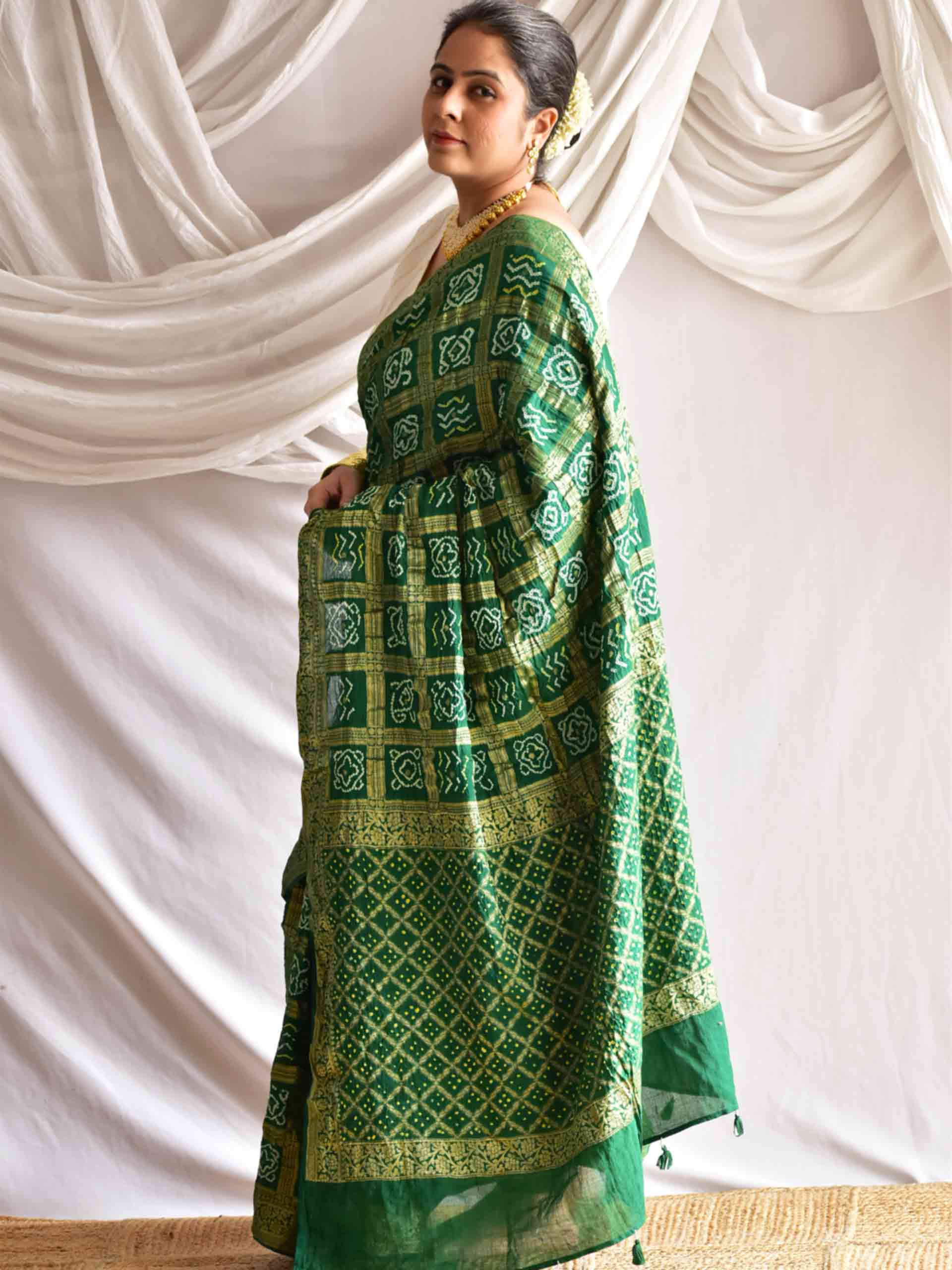 Panna Bandhej Saree