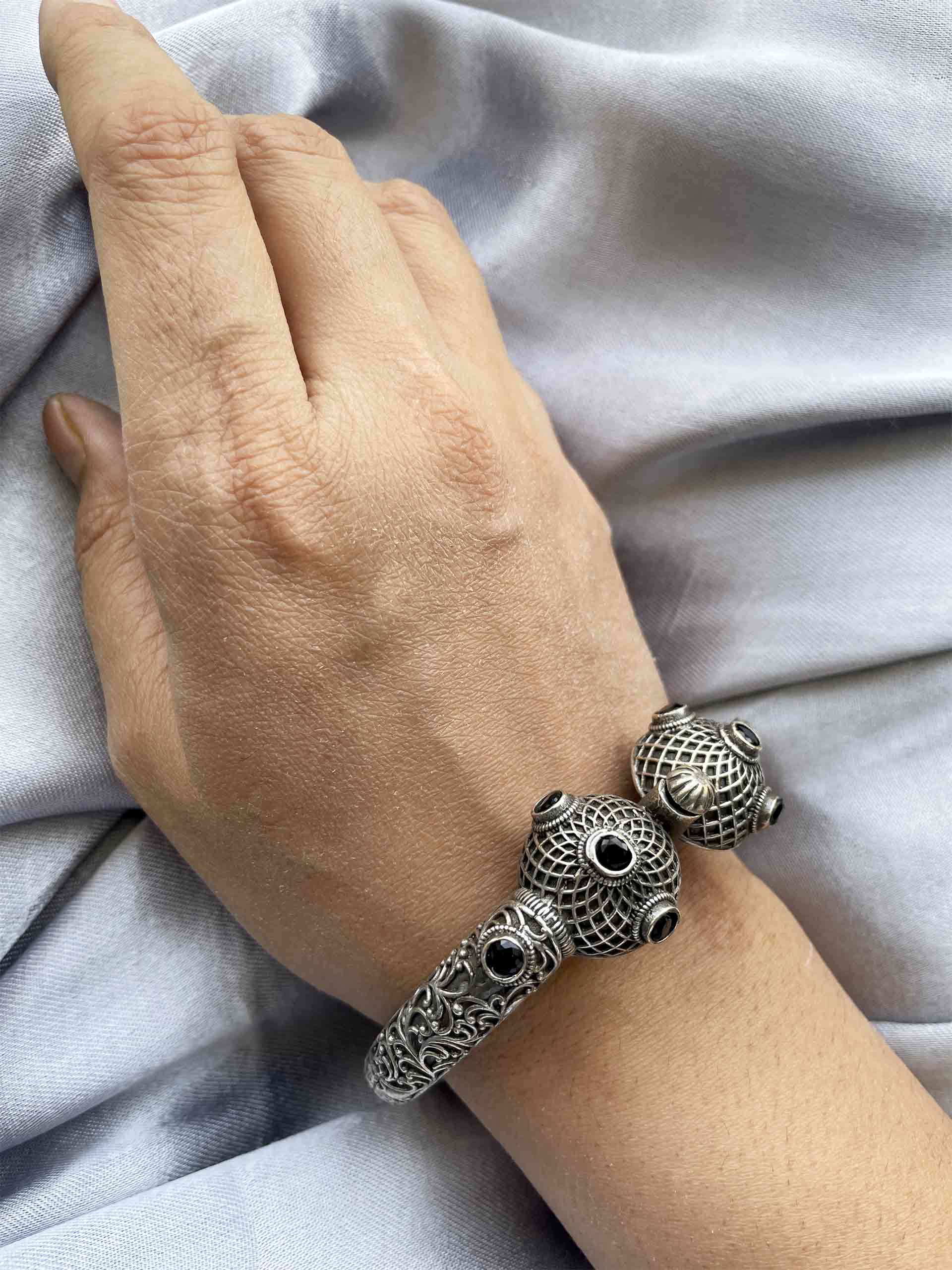 Mira - Lock kada