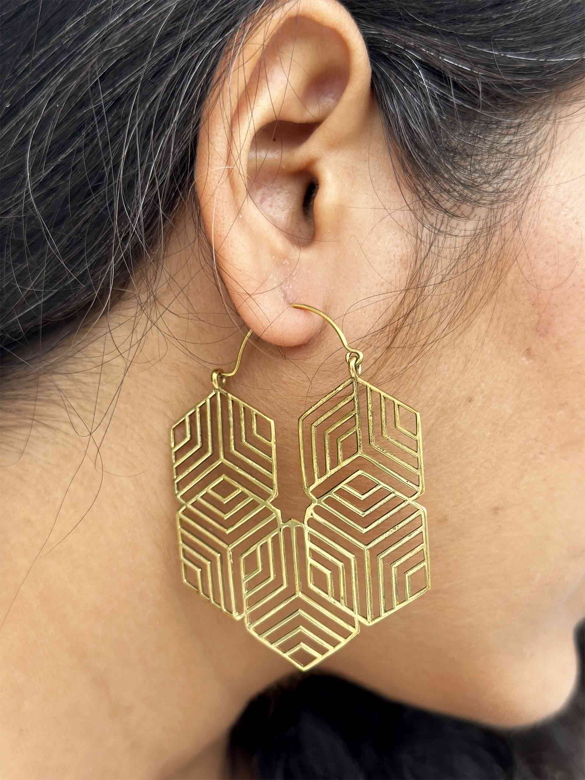 Matilda Swirl Earring