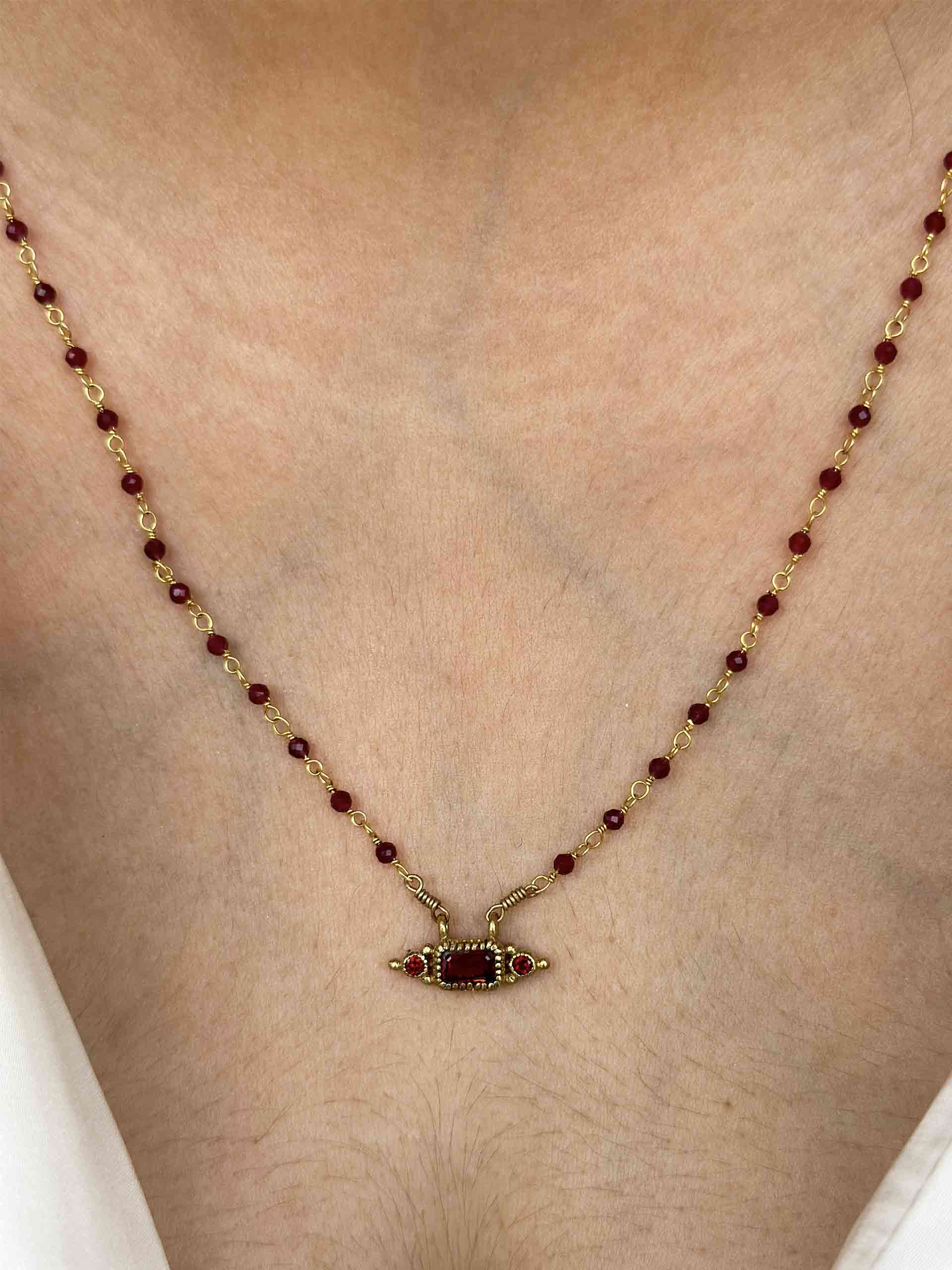 garnet - Pendant