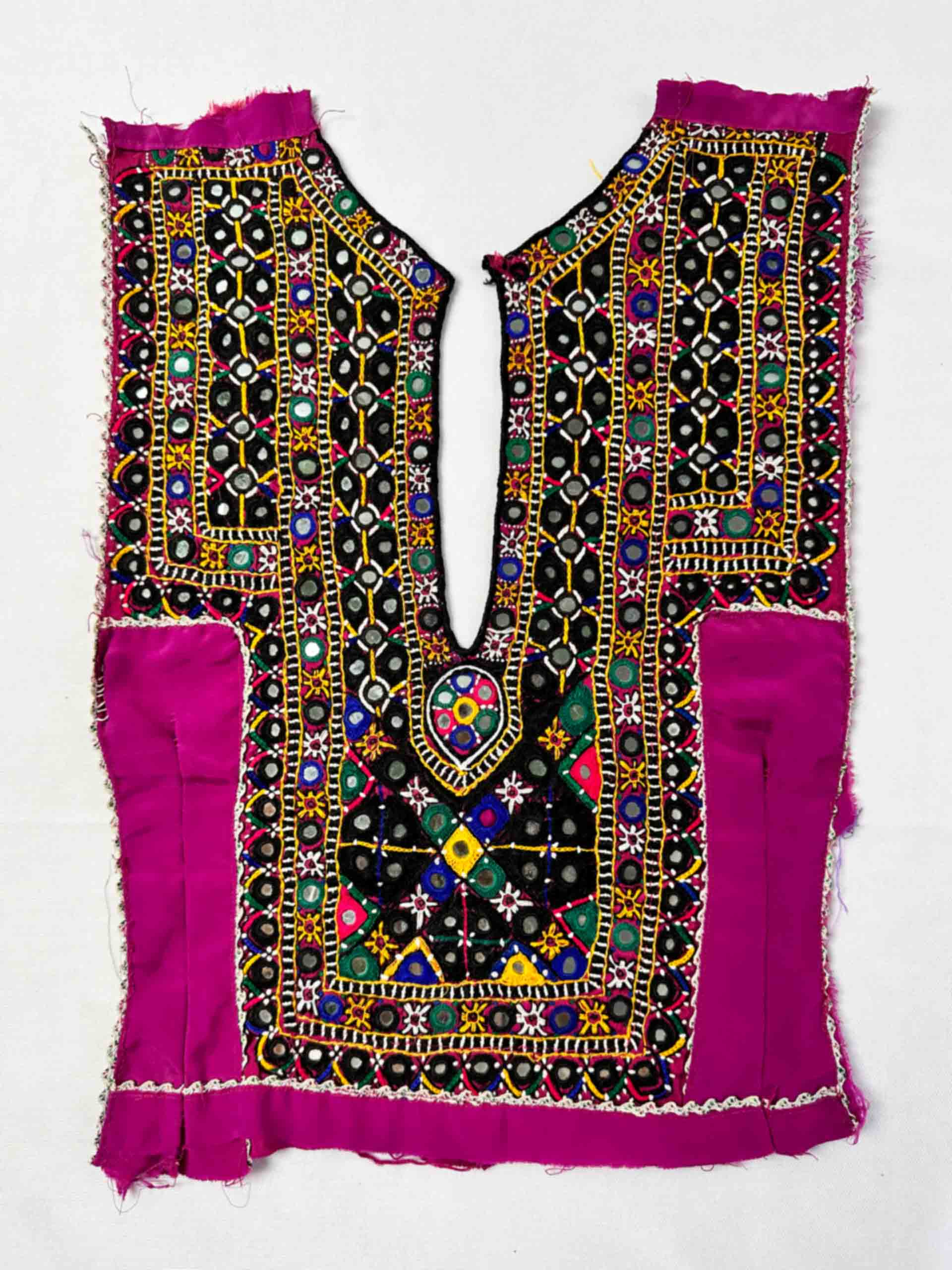 036 Vintage Mirror work Front Dress Patch 15*11