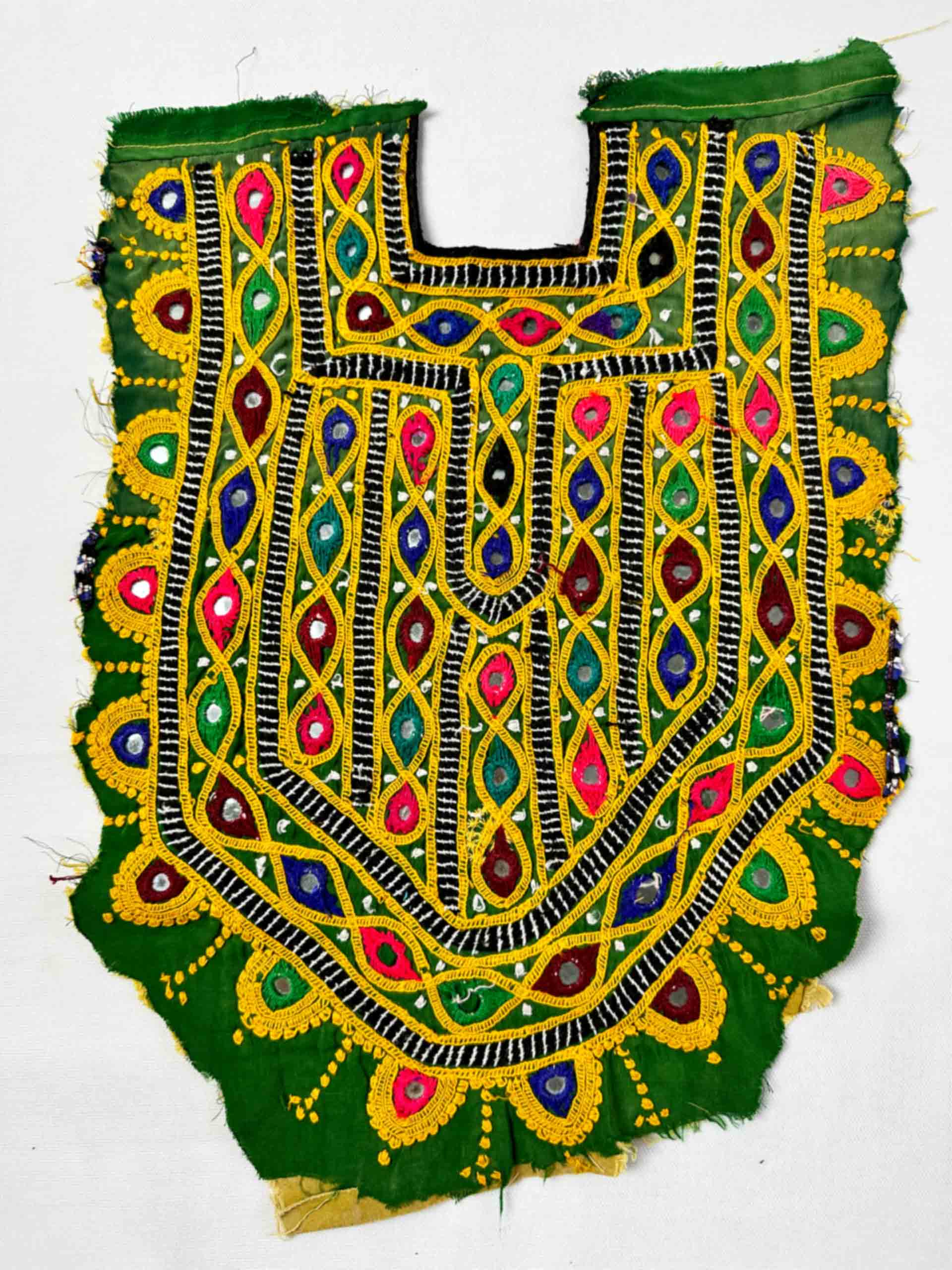 039 Vintage Mirror work Front Dress Patch 13*11