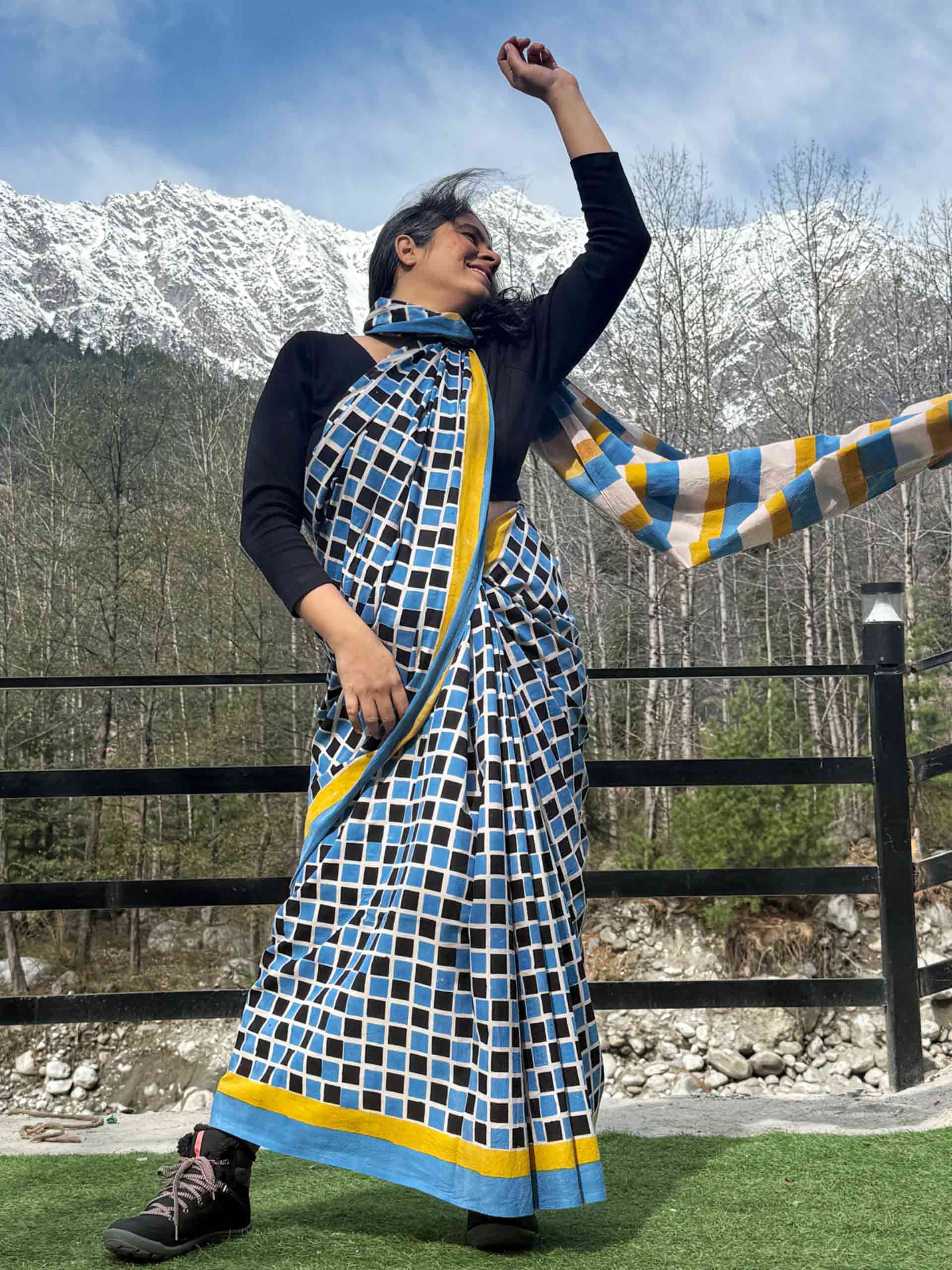 Aasmaani - Dabu cotton saree