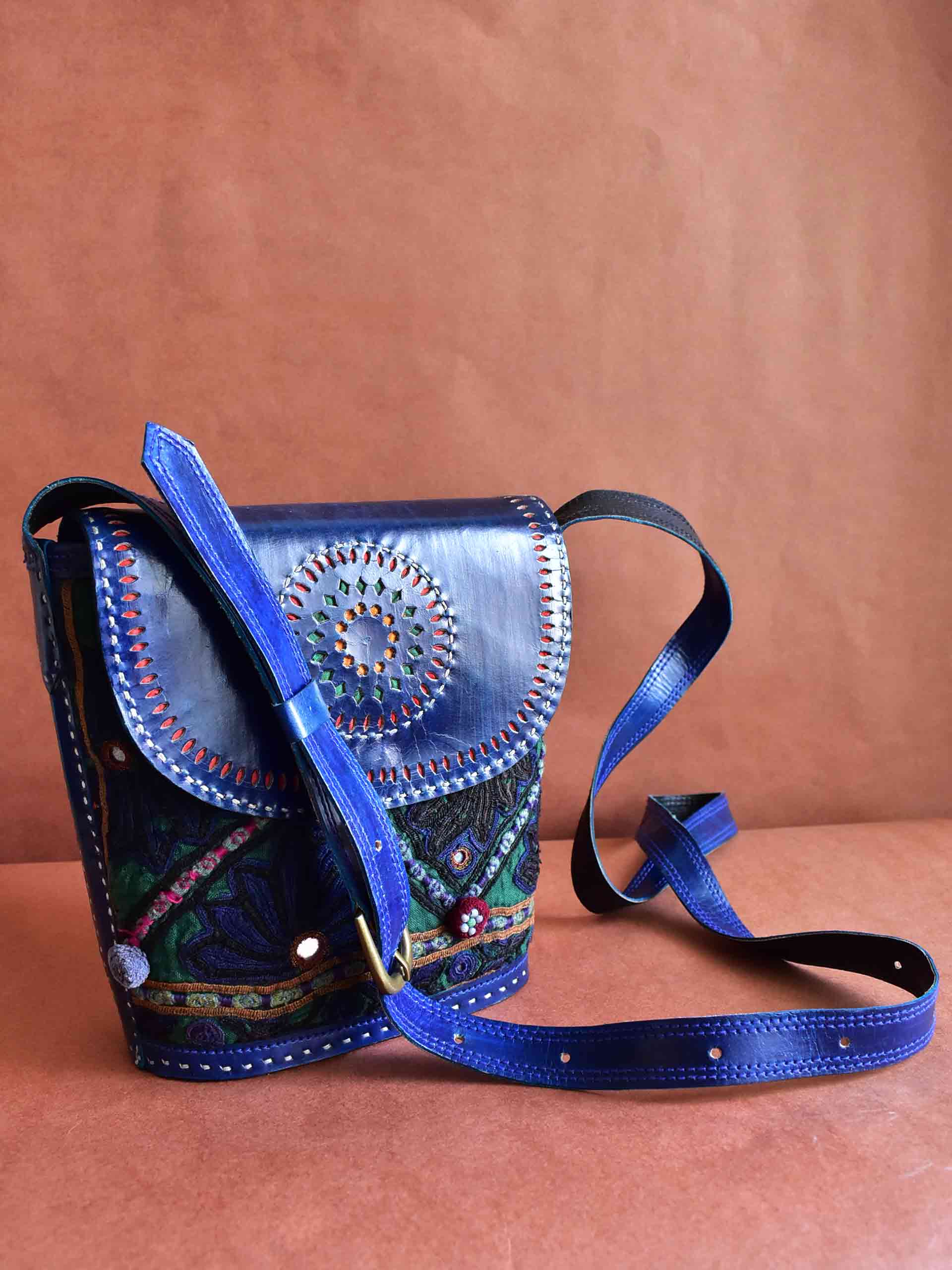 Dreamy night - leather hand embroidered bag