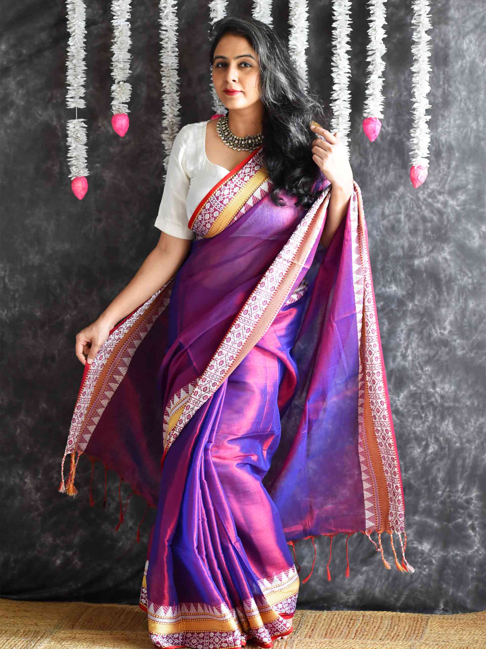 Shimmra - Jacqard Tissue Saree