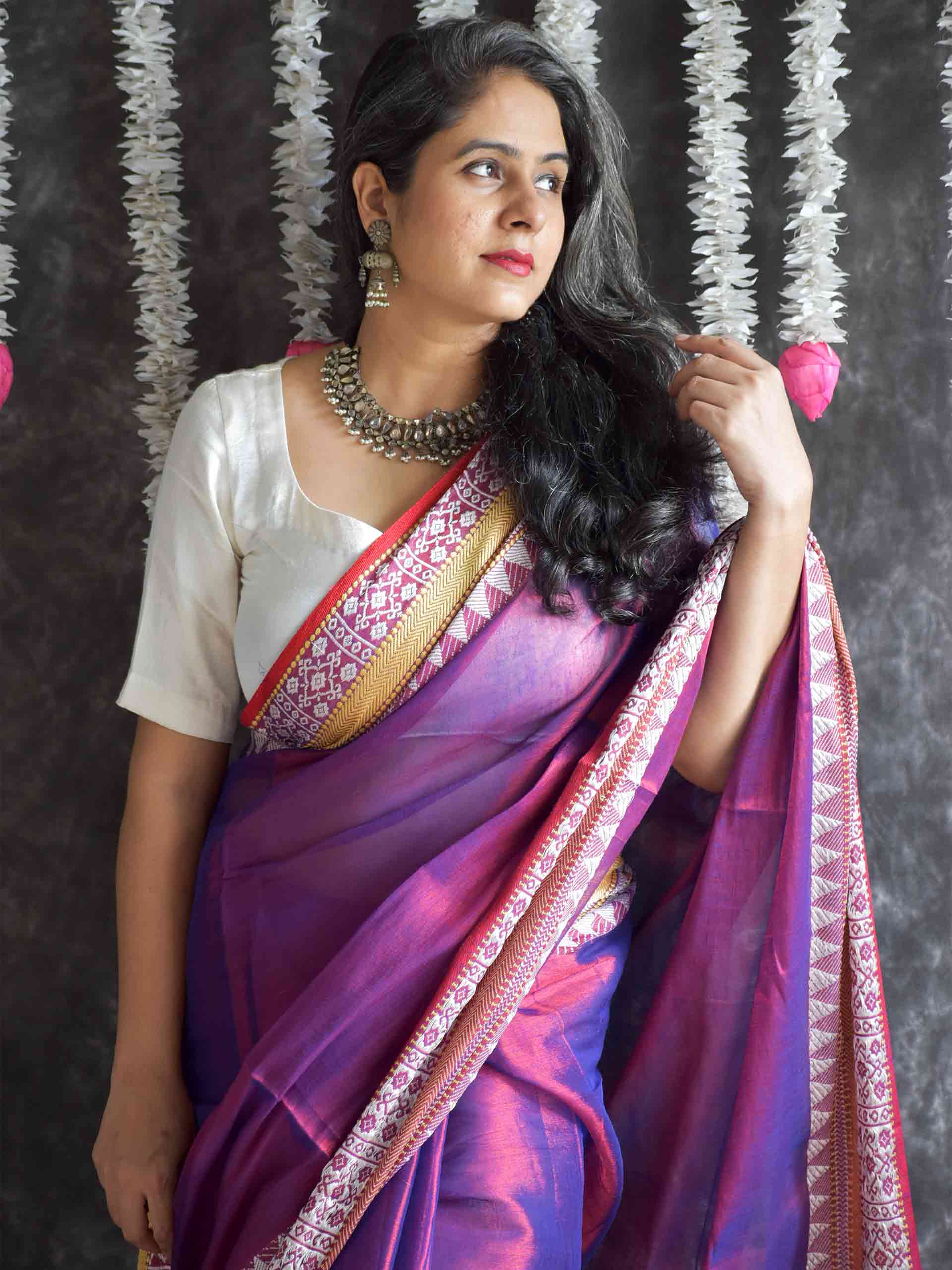 Shimmra - Jacqard Tissue Saree