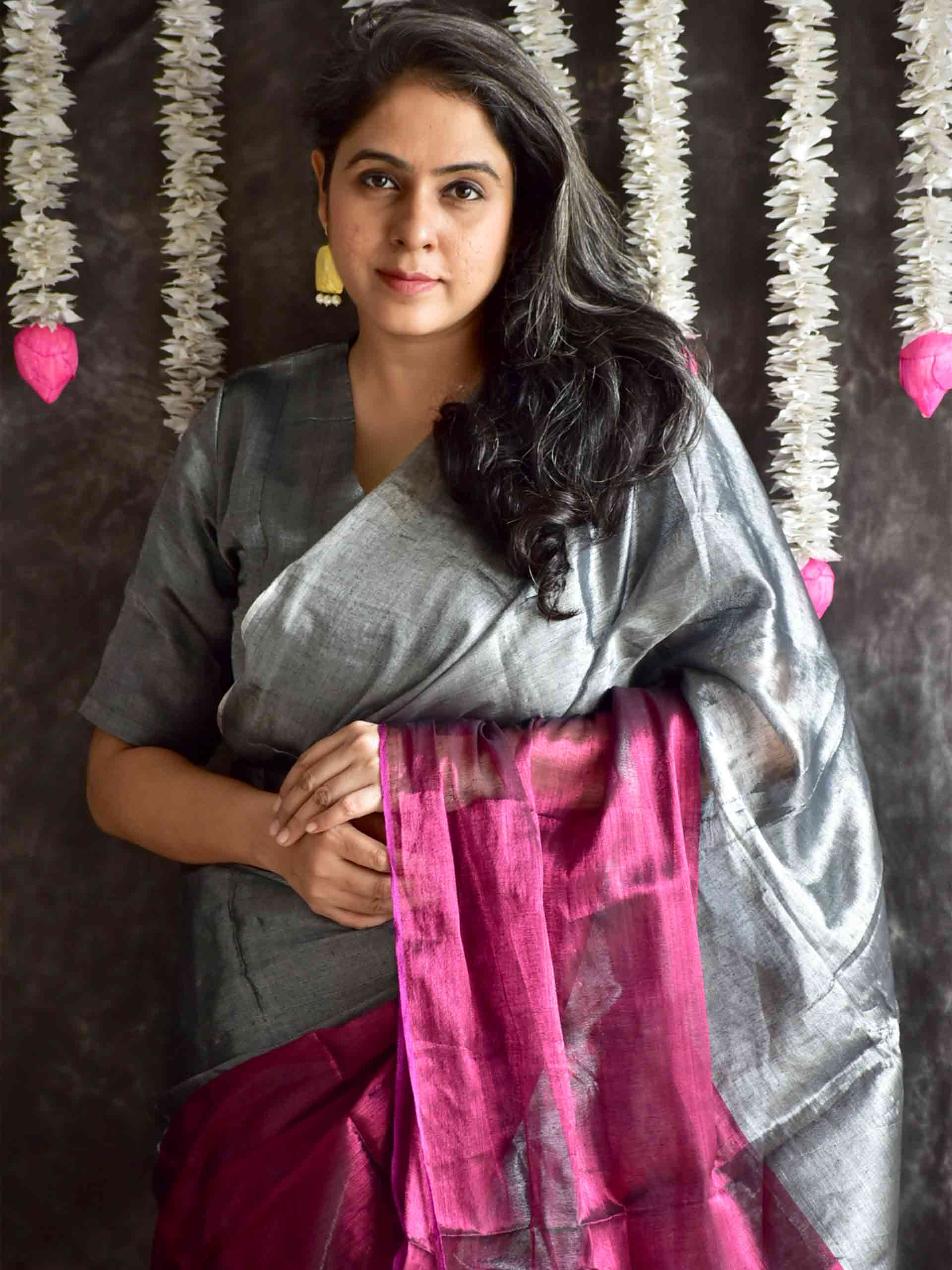 Zarika - Dual Shaded Tissue Saree