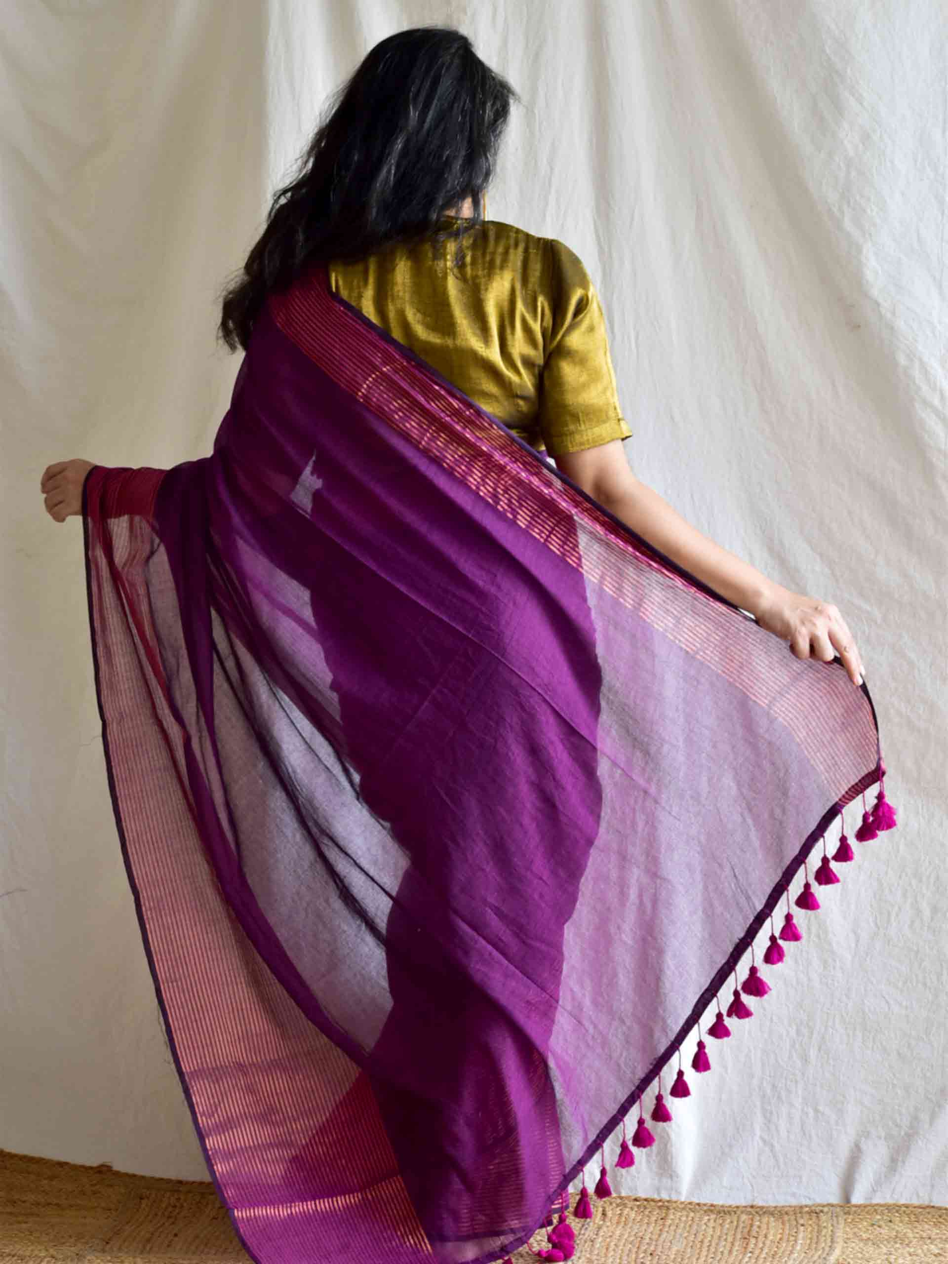 UD047 - Mul Tissue Saree