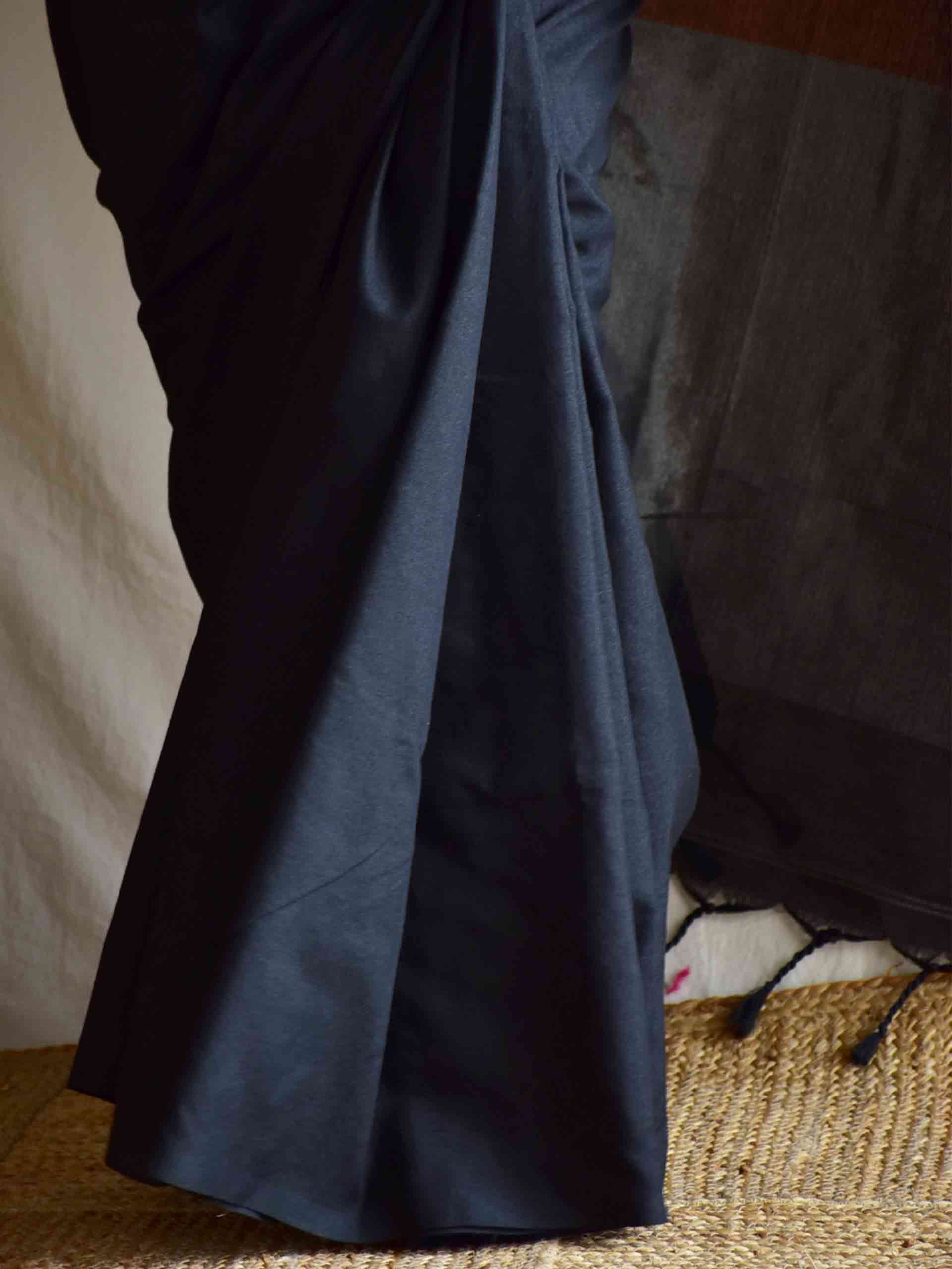 Nirvaah - Dual shaded cotton saree