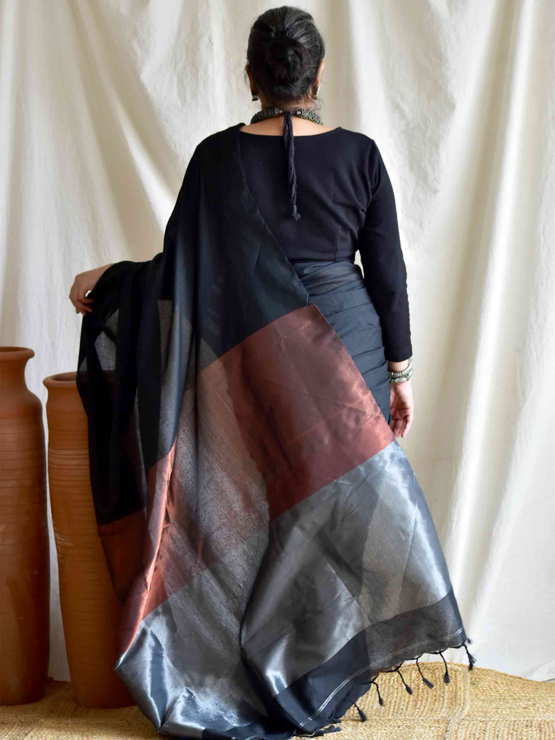 Nirvaah - Dual shaded cotton saree