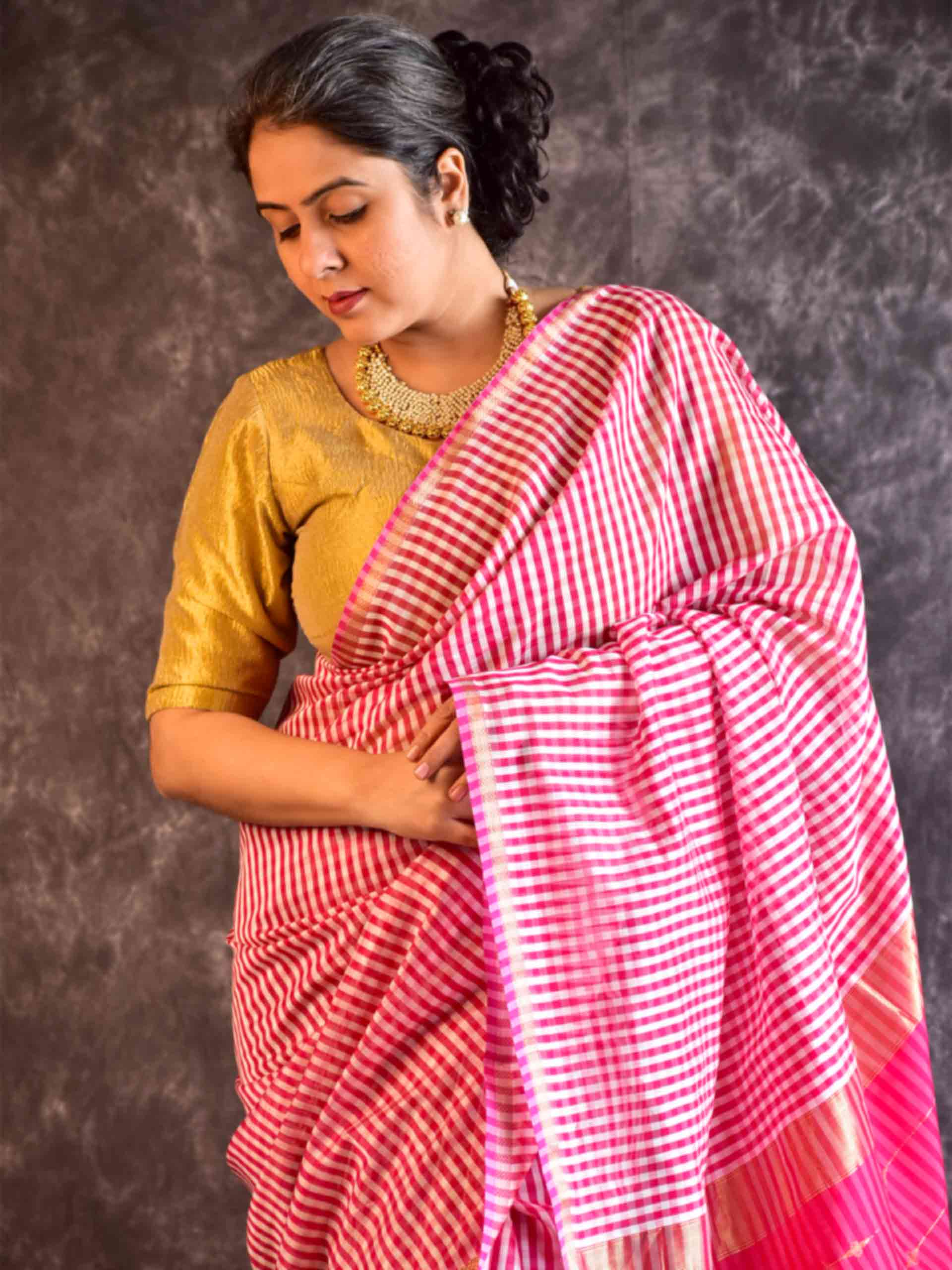 Sutraa - Maheshwari Handloom Silk Saree