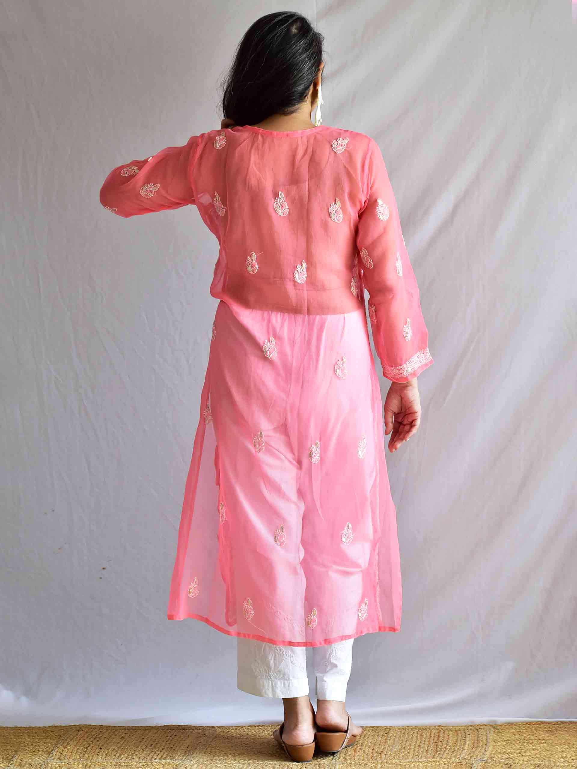 Gulaabi rang - Chikankari Kurta