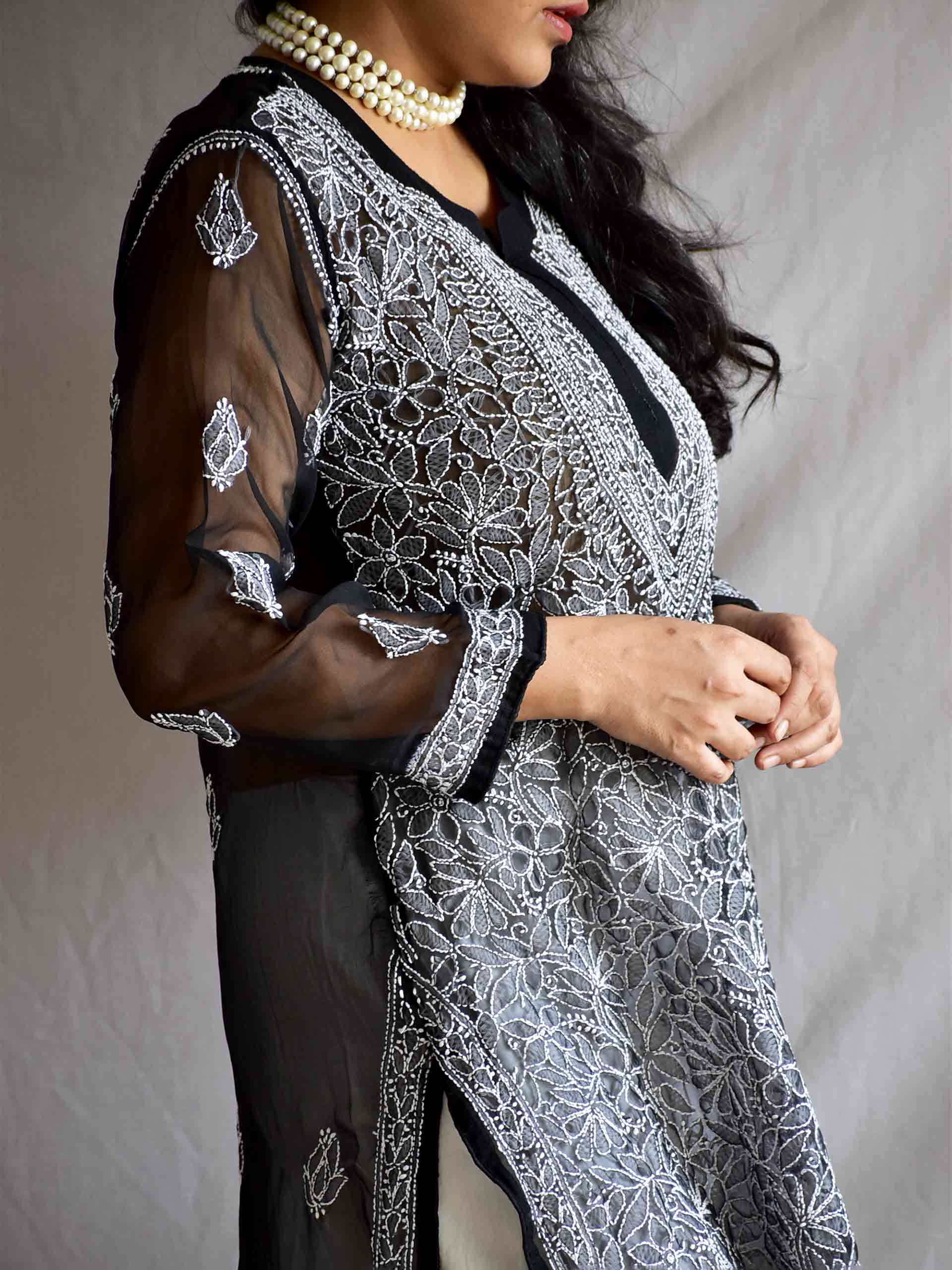 Inaya - Chikankari Kurti
