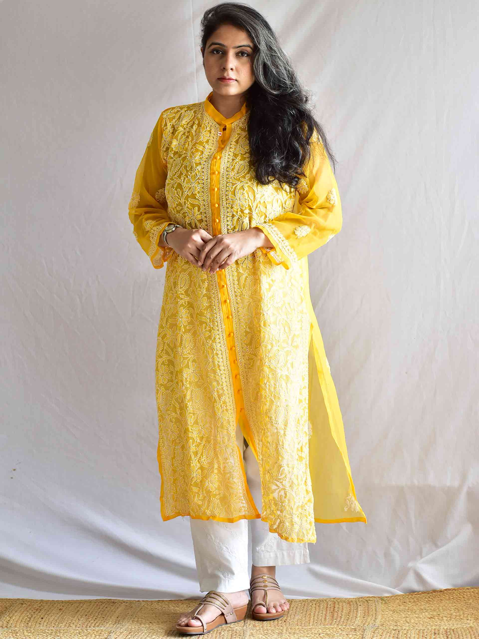 Saanvi - Chikankari Kurti