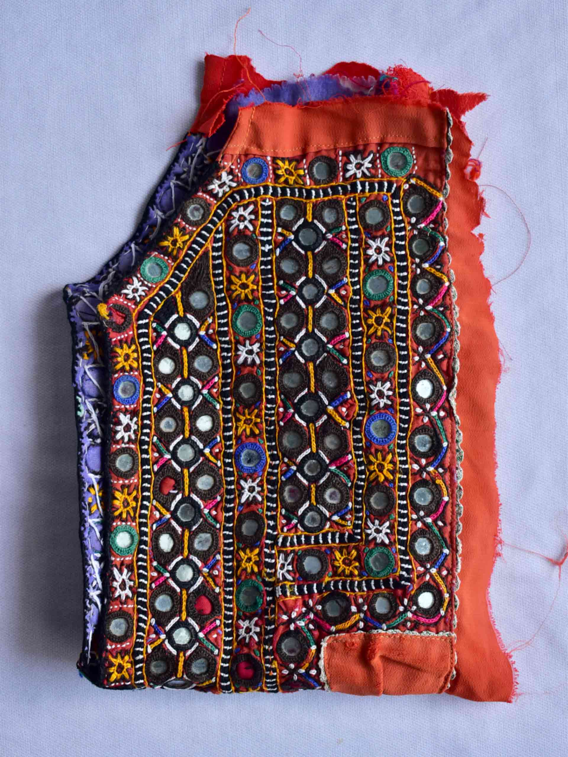 048 Vintage Mirror work Front Dress Patch 14*11