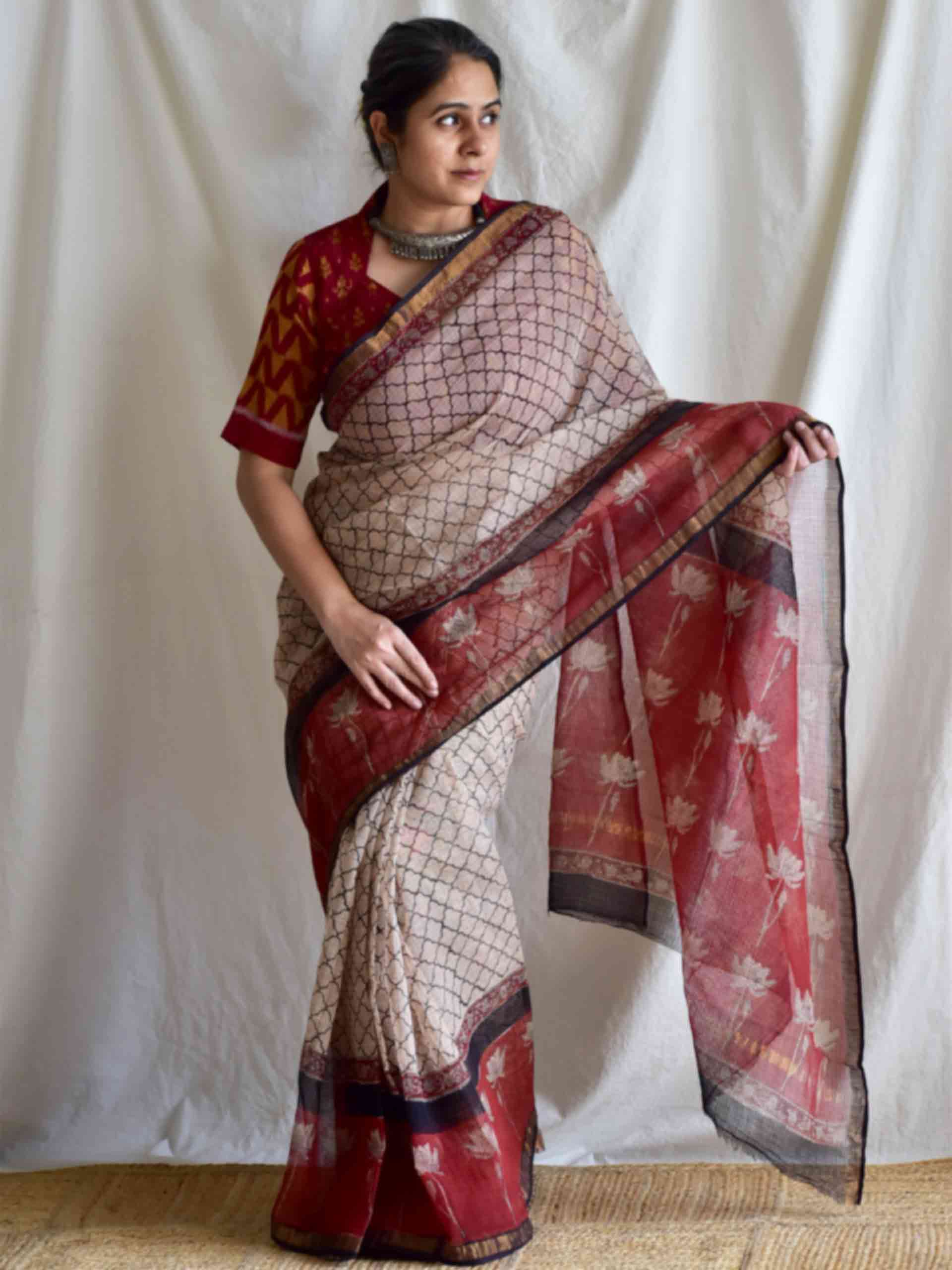 Mughal jaal - Dabu Kota Doria Saree