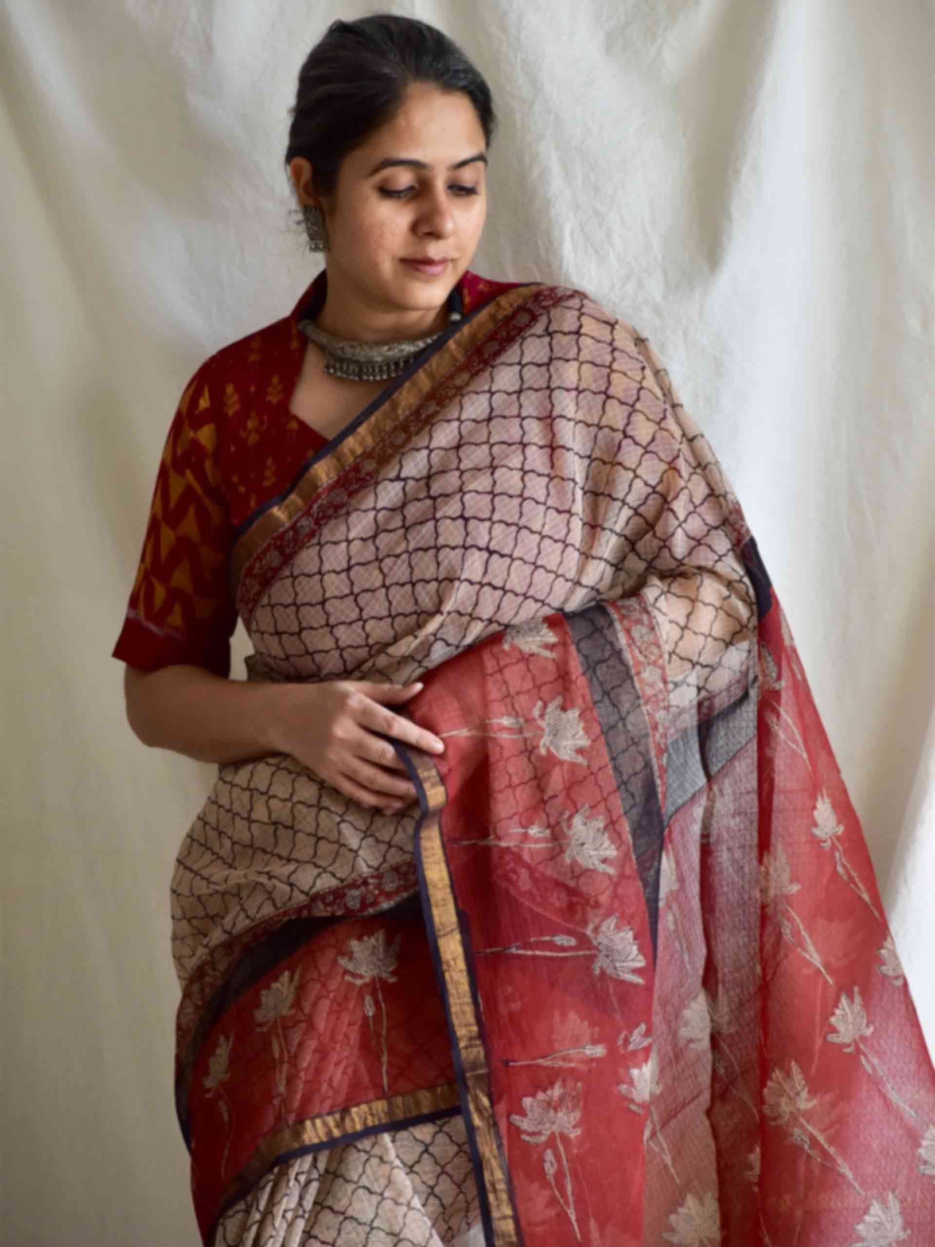 Mughal jaal - Dabu Kota Doria Saree