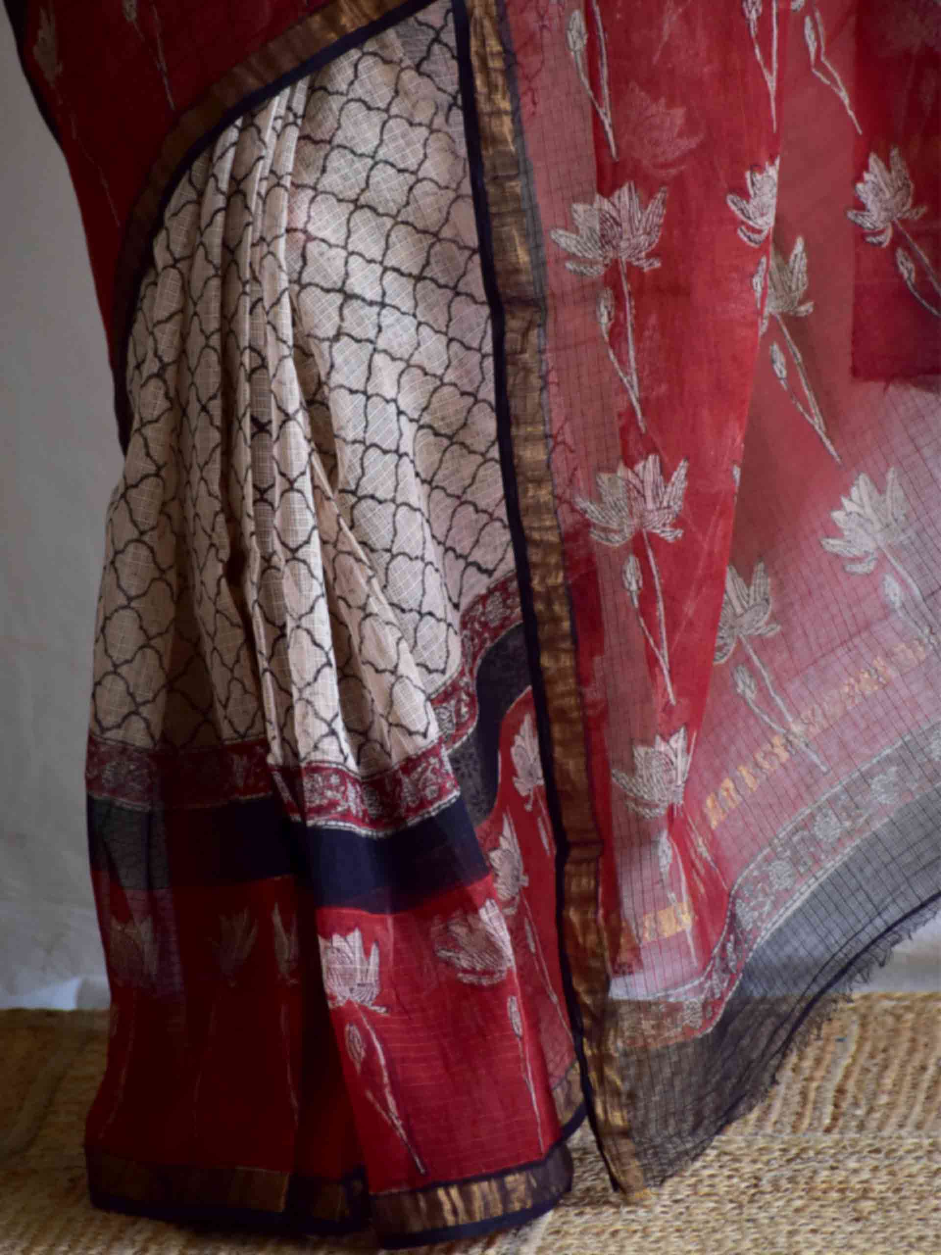 Mughal jaal - Dabu Kota Doria Saree