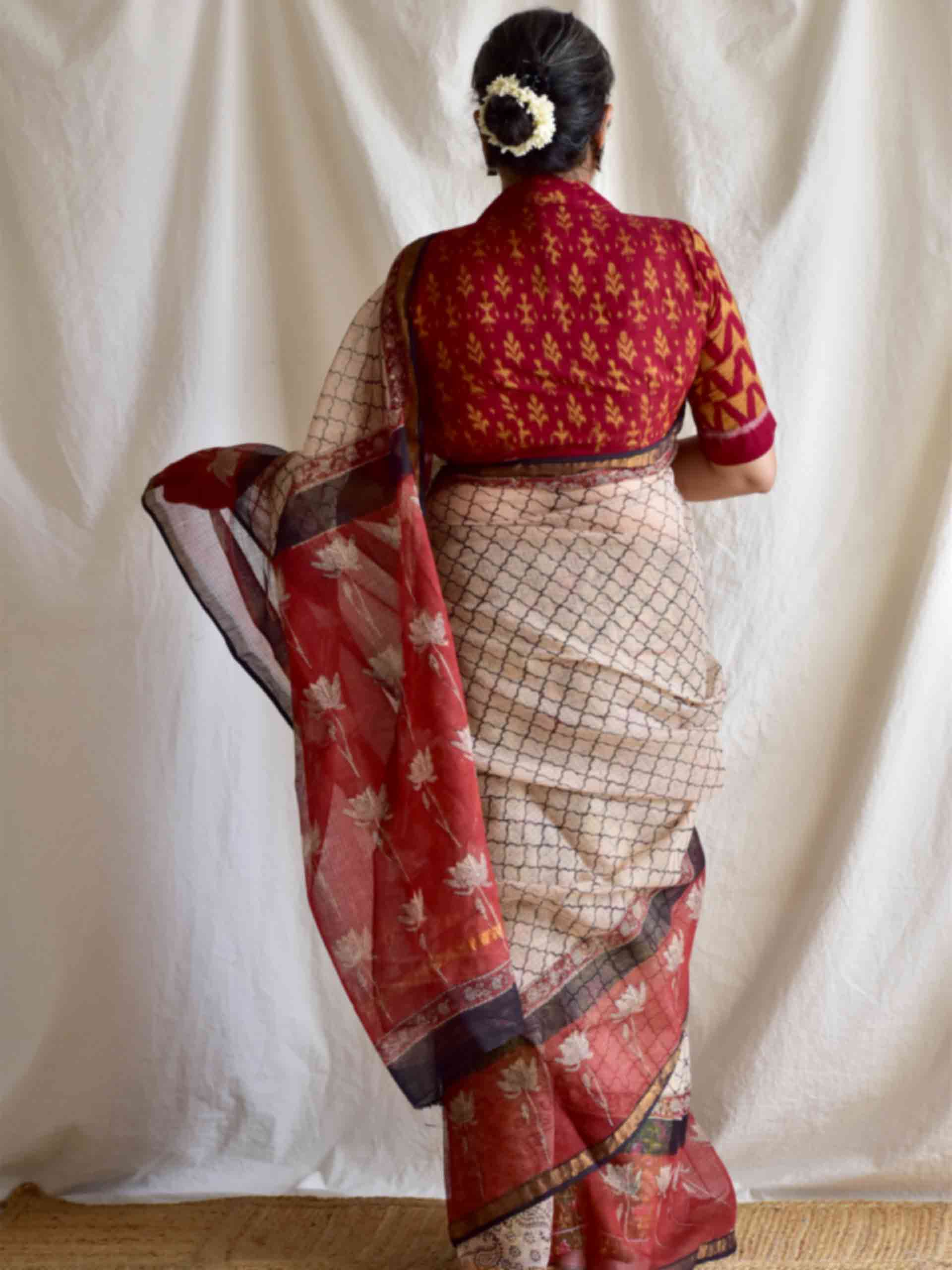 Mughal jaal - Dabu Kota Doria Saree