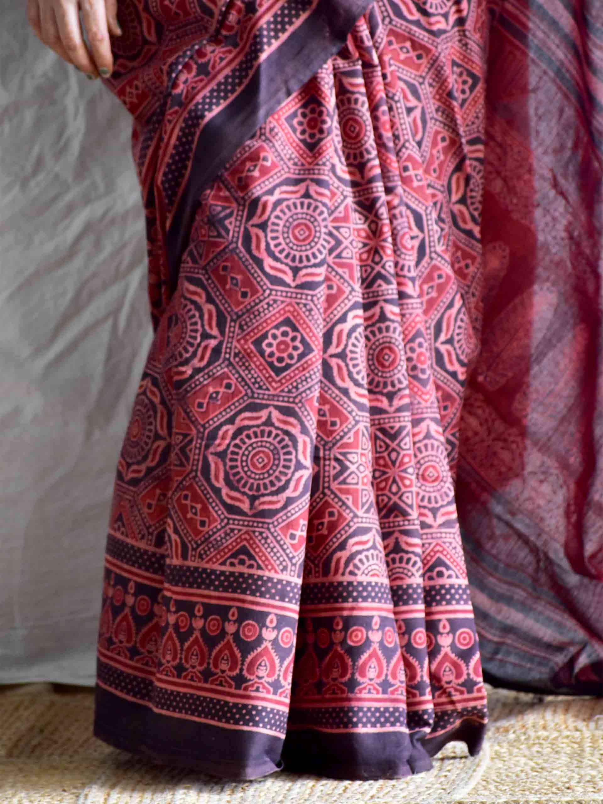 Mudra Dabu mul cotton saree