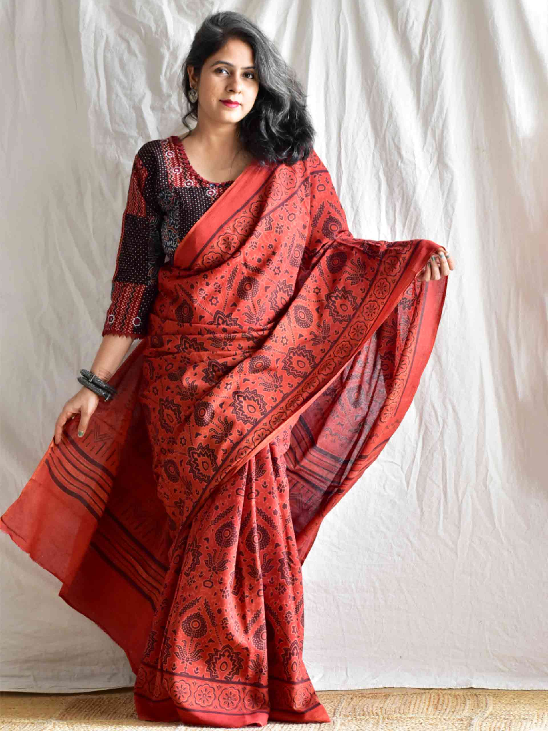 Ajara Dabu mul cotton saree
