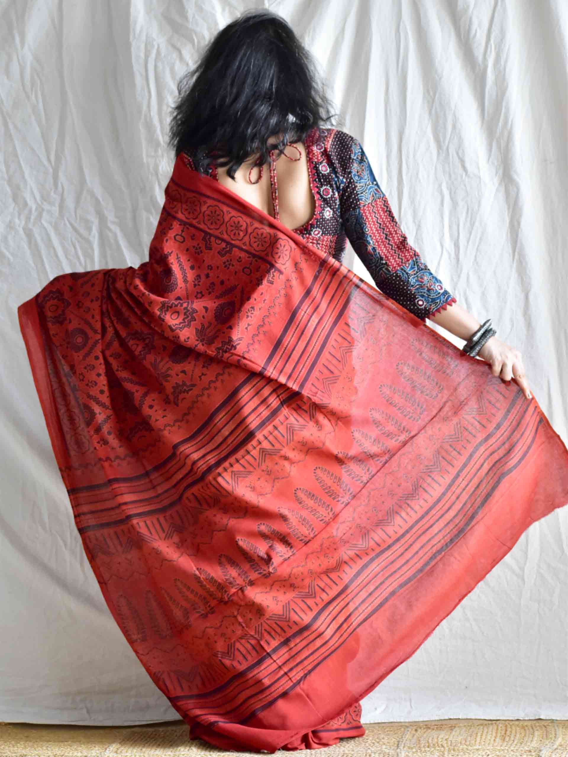 Ajara Dabu mul cotton saree