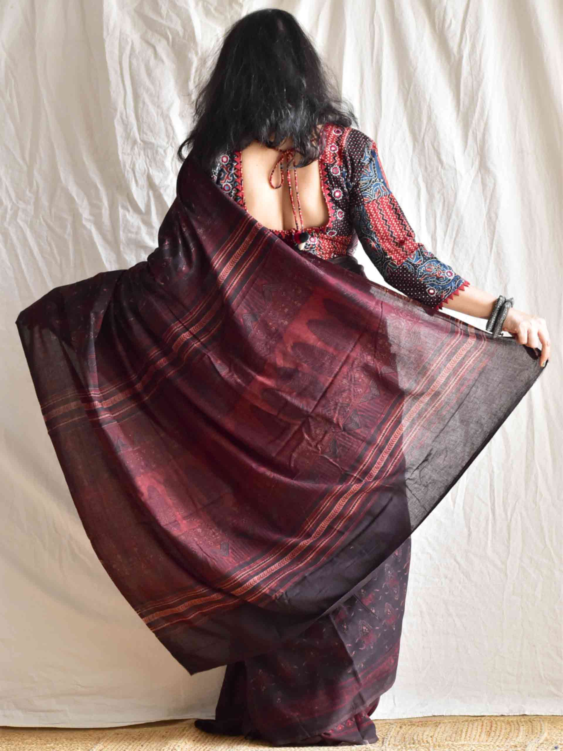 Agira Dabu mul cotton saree