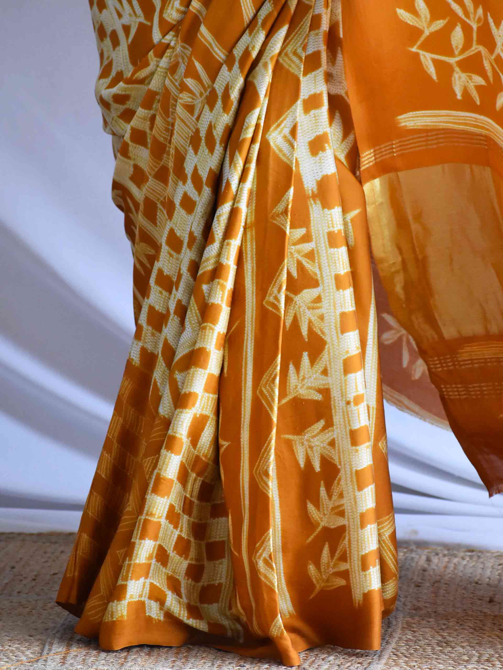 Gehre rang - Shibori Modal silk saree