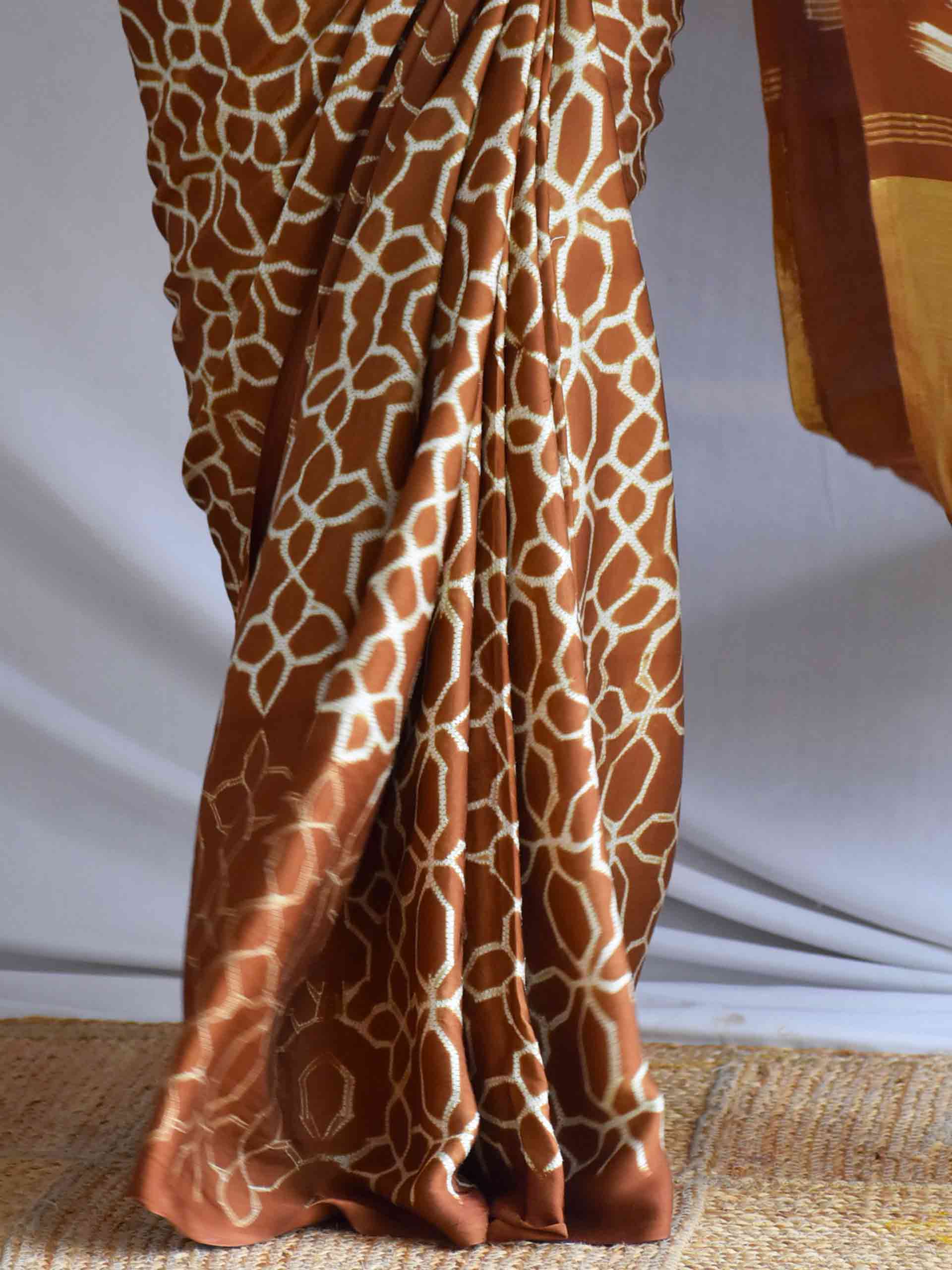 Choco la - Shibori Modal silk saree