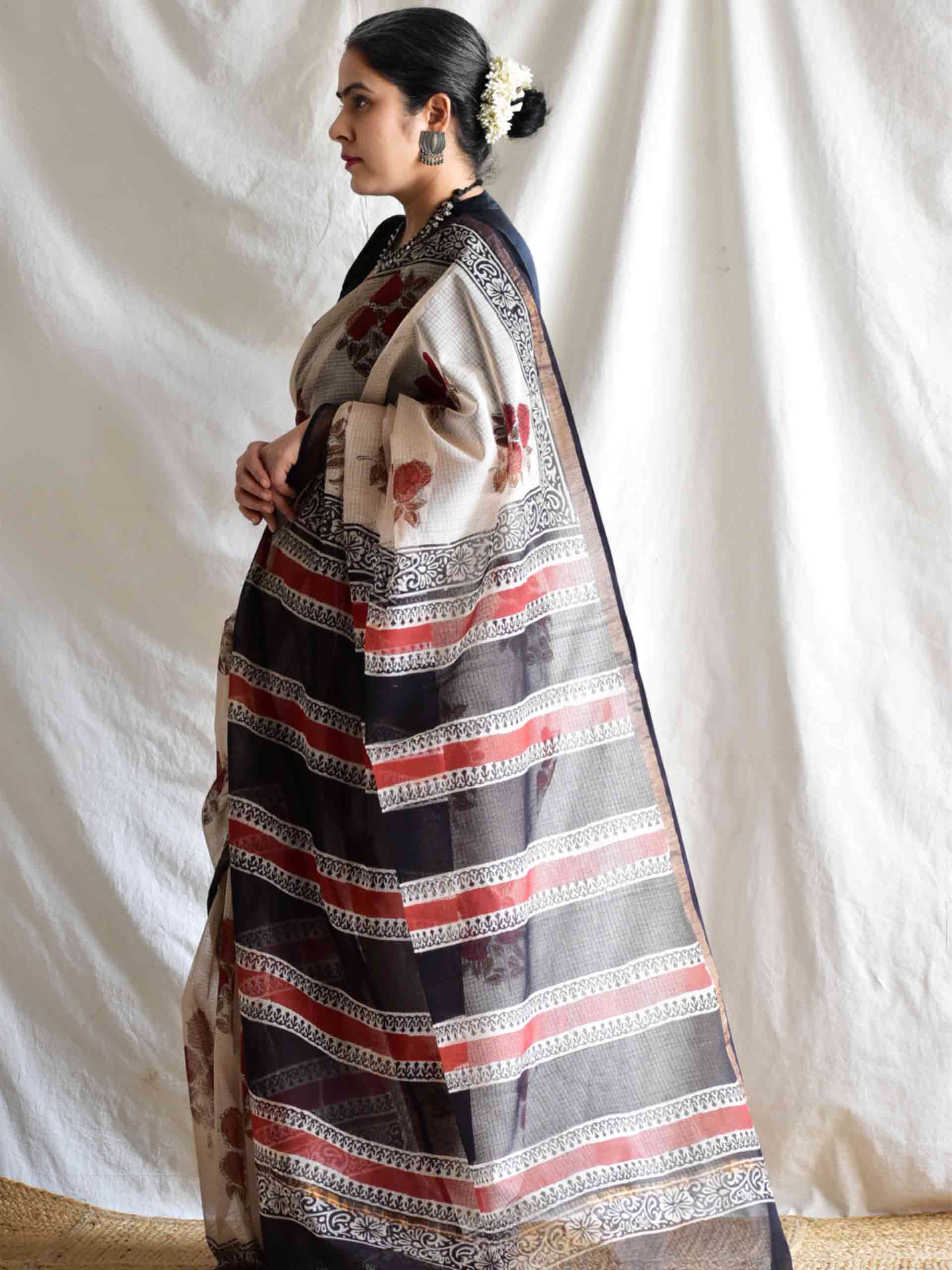 Guldasta - Dabu Kota Doria Saree
