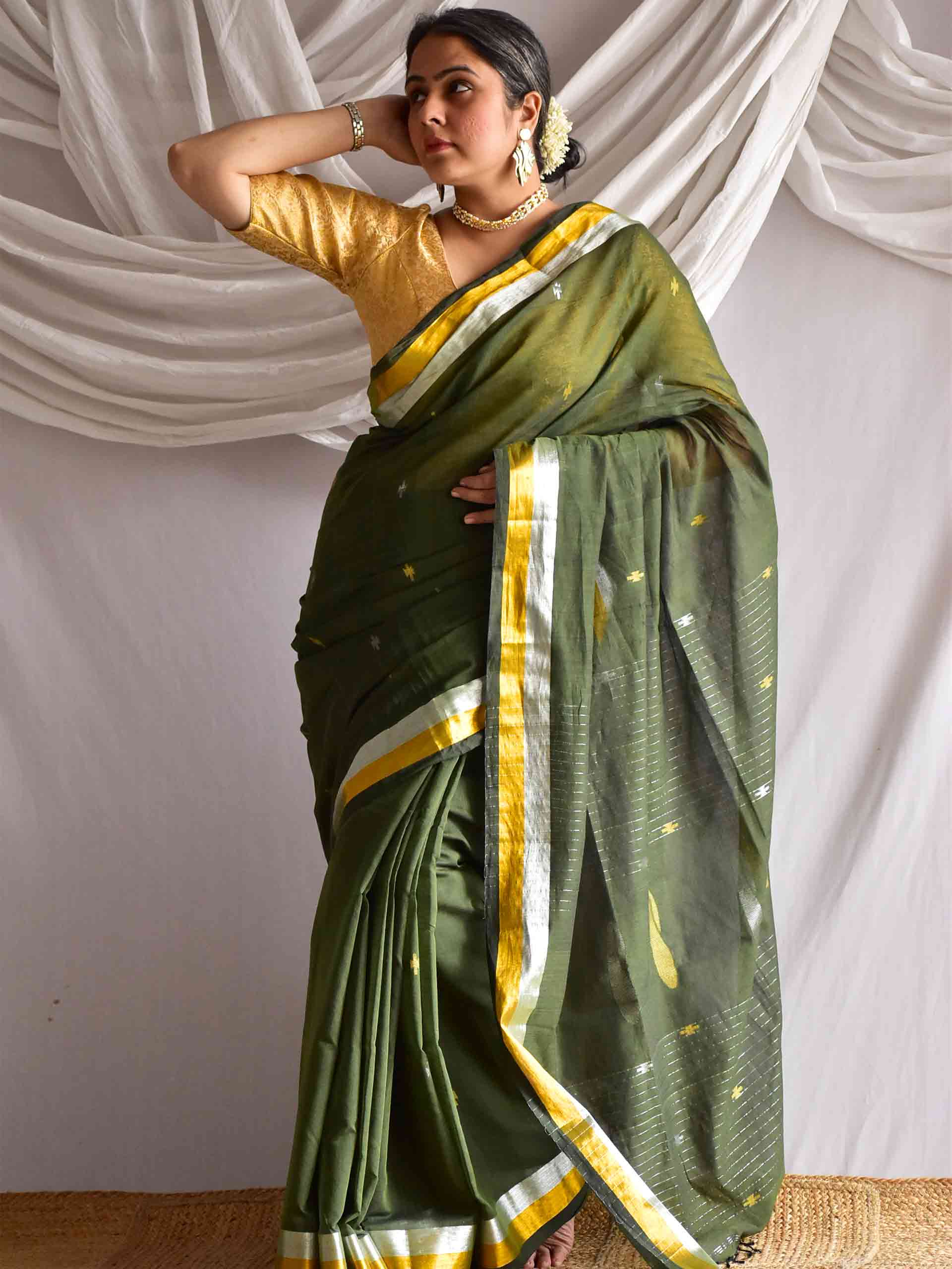 Dedaar - Jacquard Mul Saree