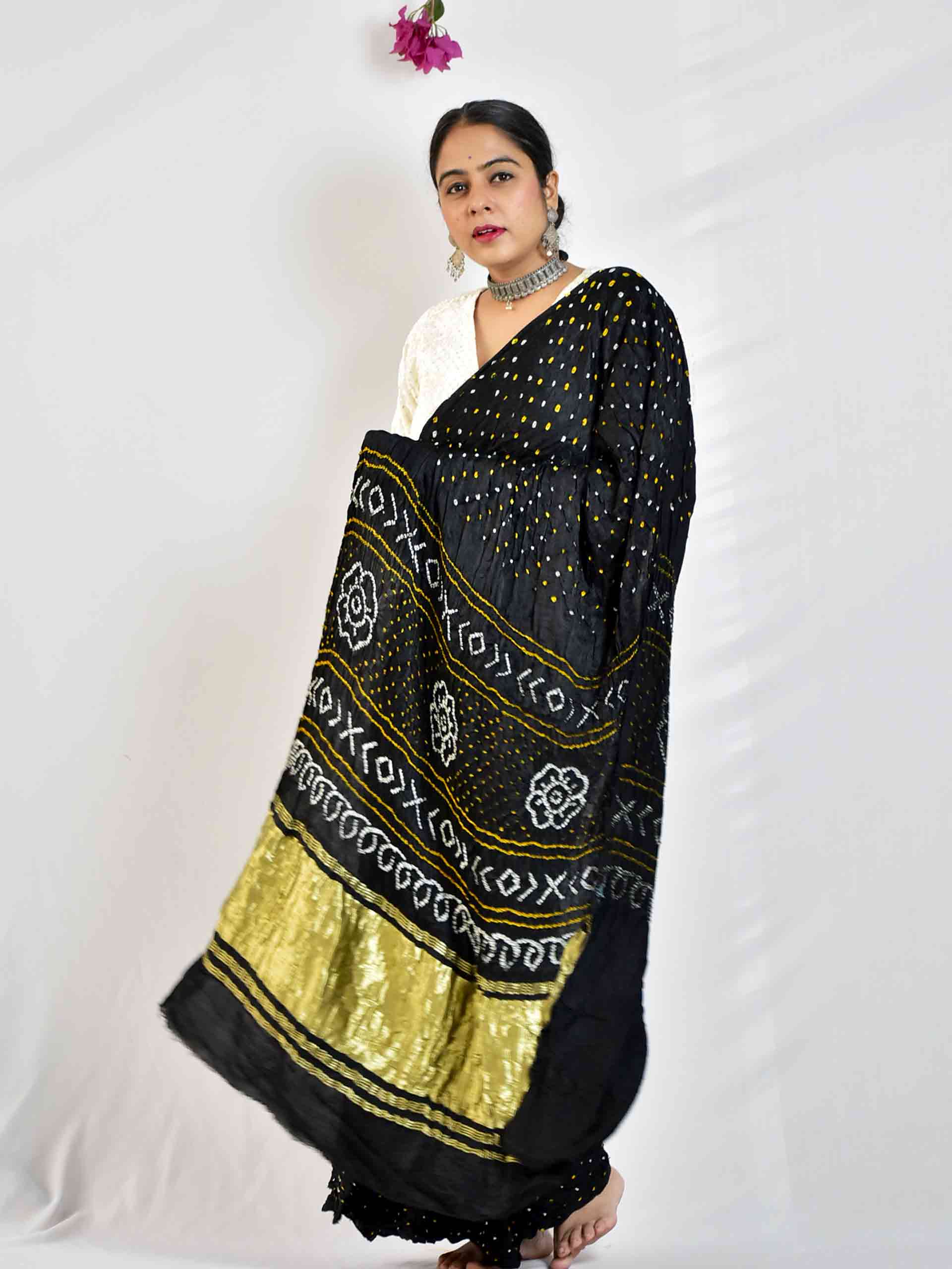 Krishangi - Rai Bandej zari pallu Gajji Silk Saree