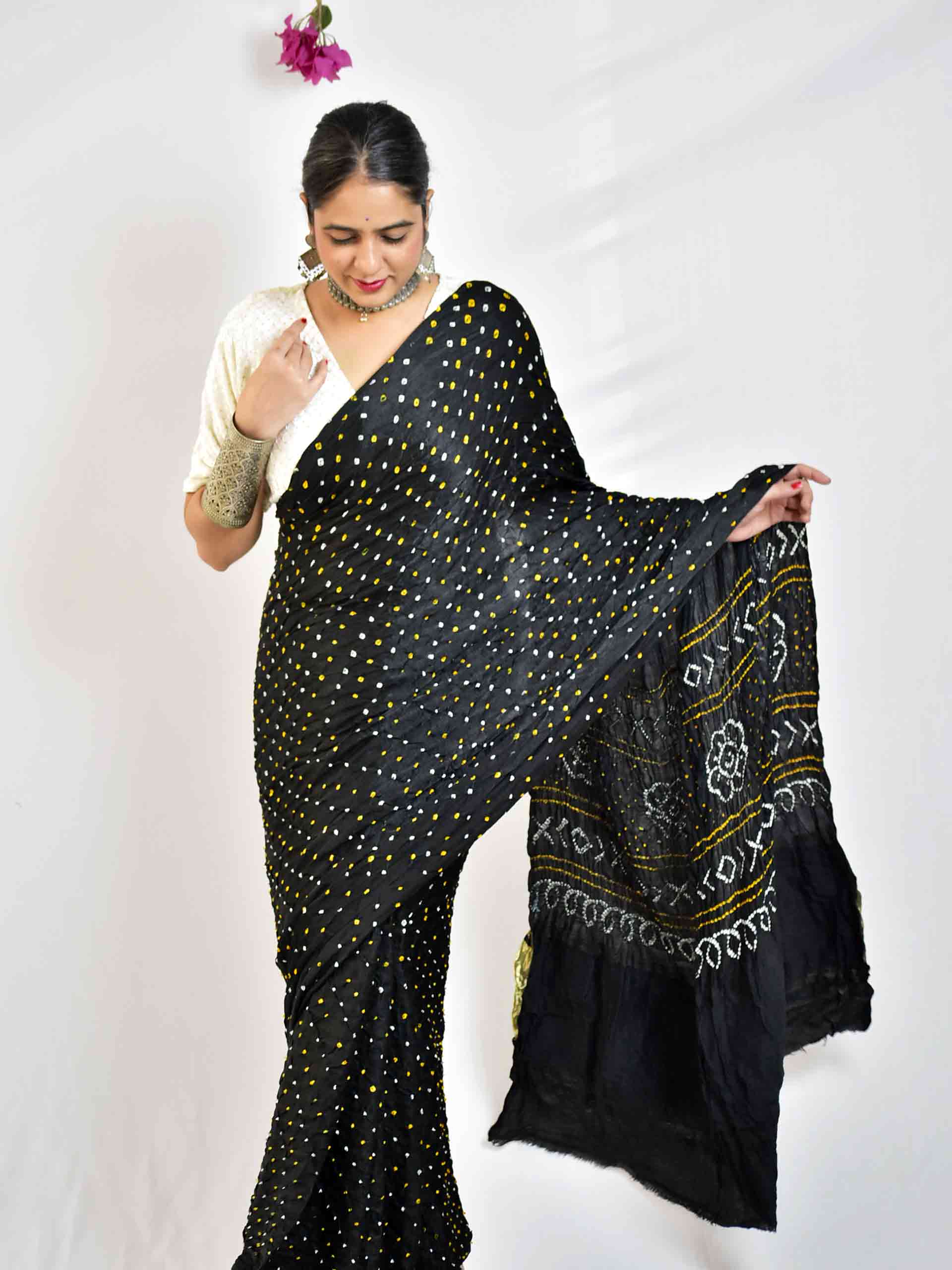Krishangi - Rai Bandej zari pallu Gajji Silk Saree