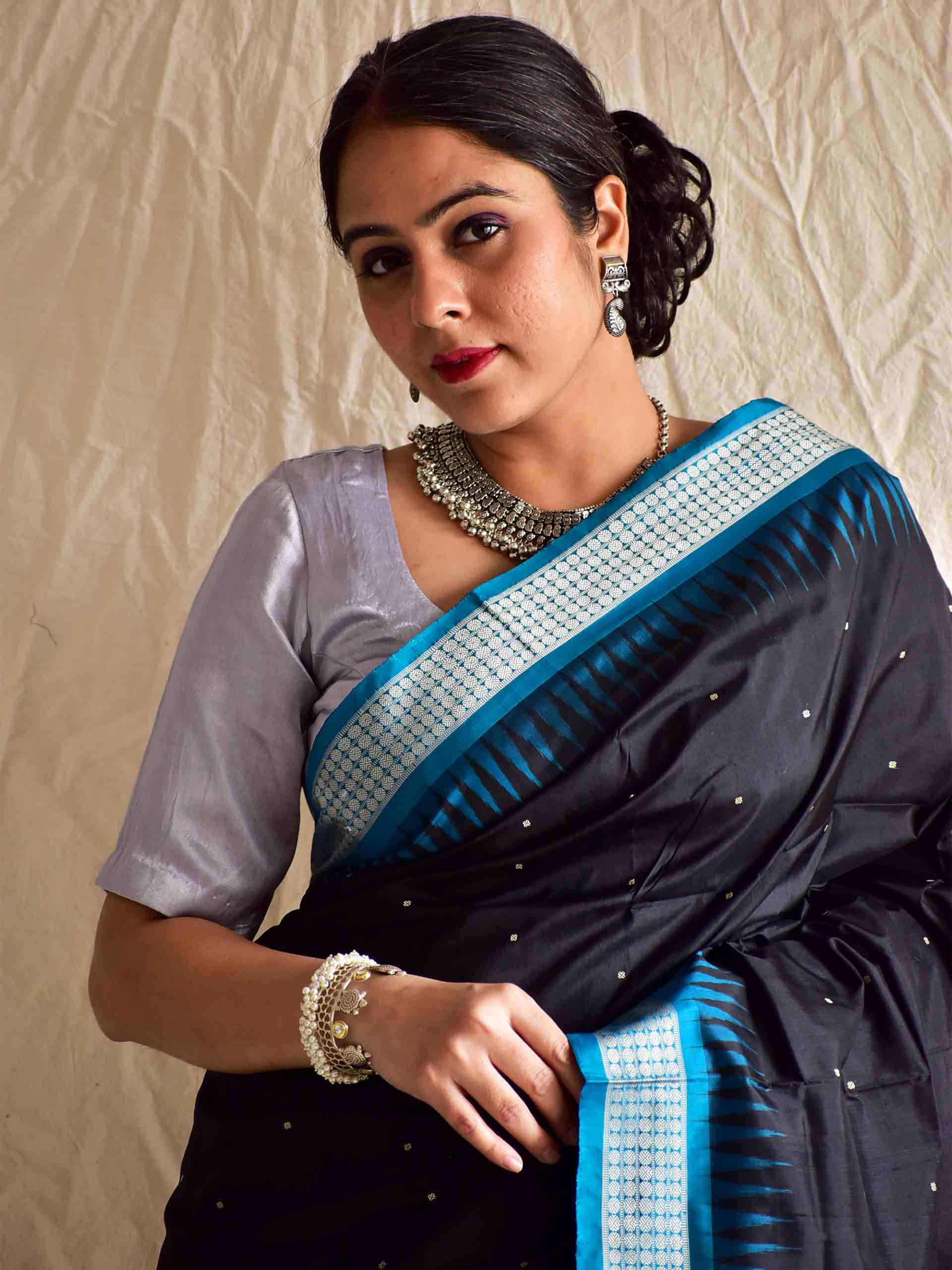 libas - Handwoven Bomkai saree