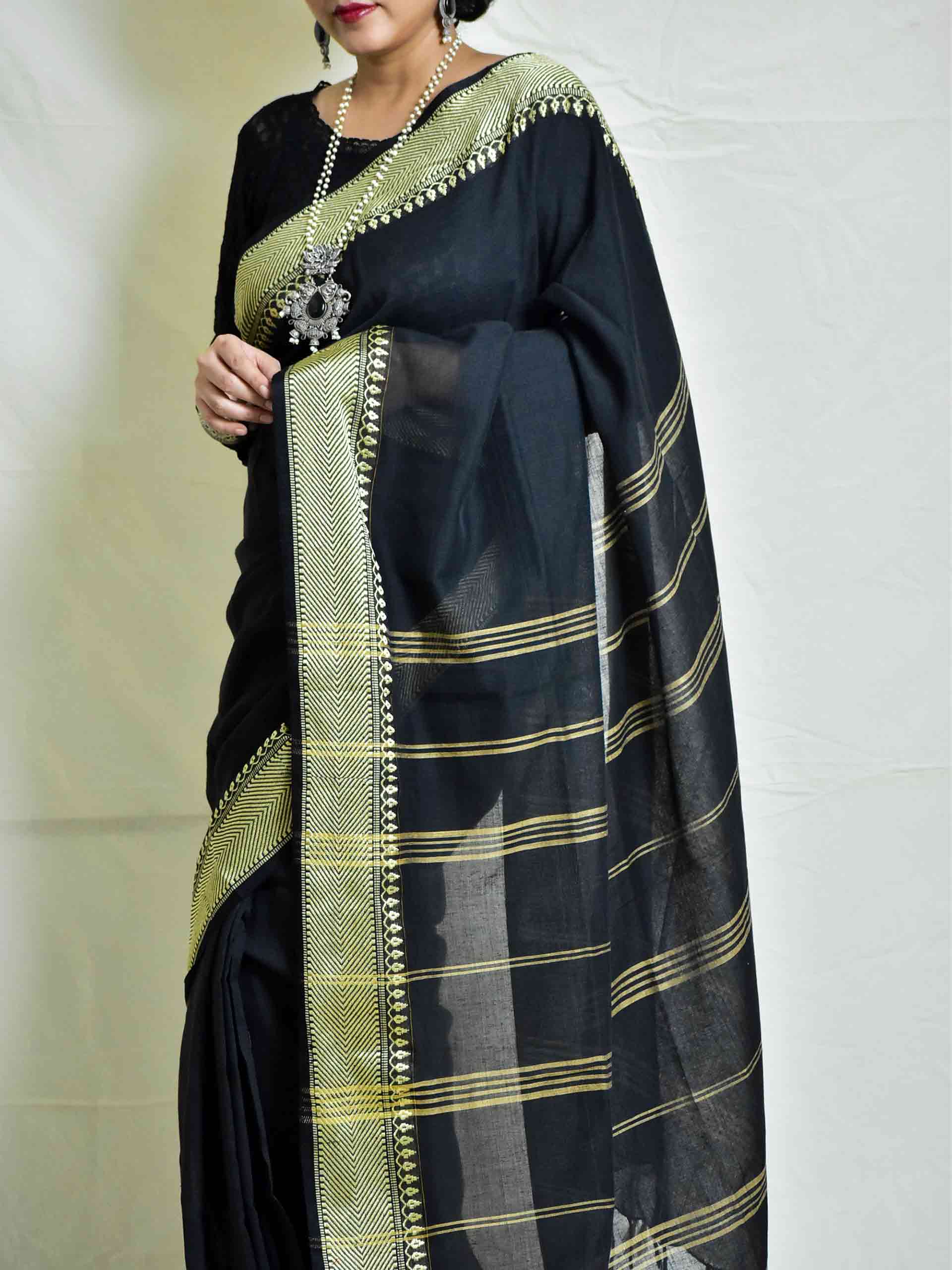 cotton saree with woven border