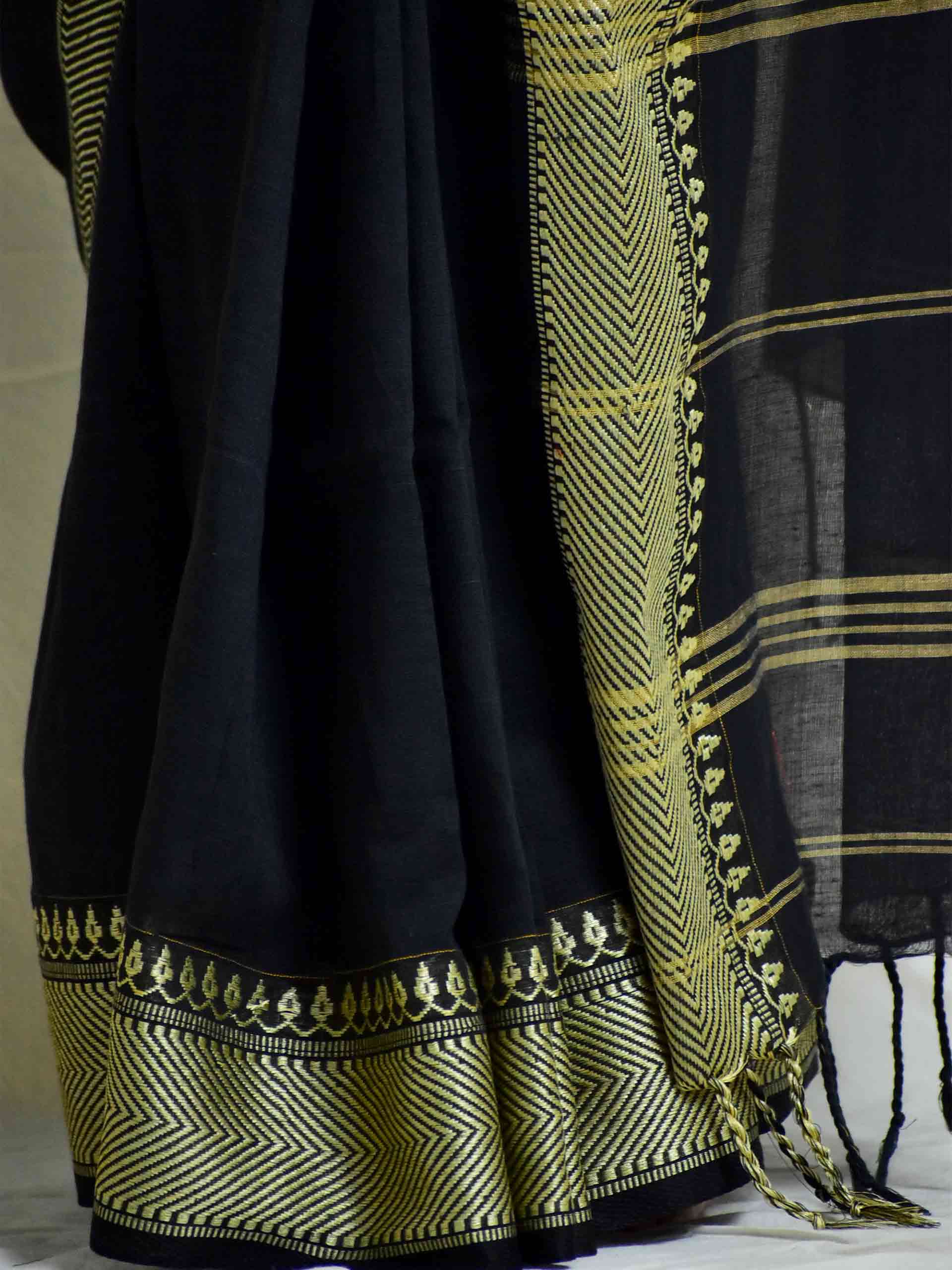 cotton saree with woven border