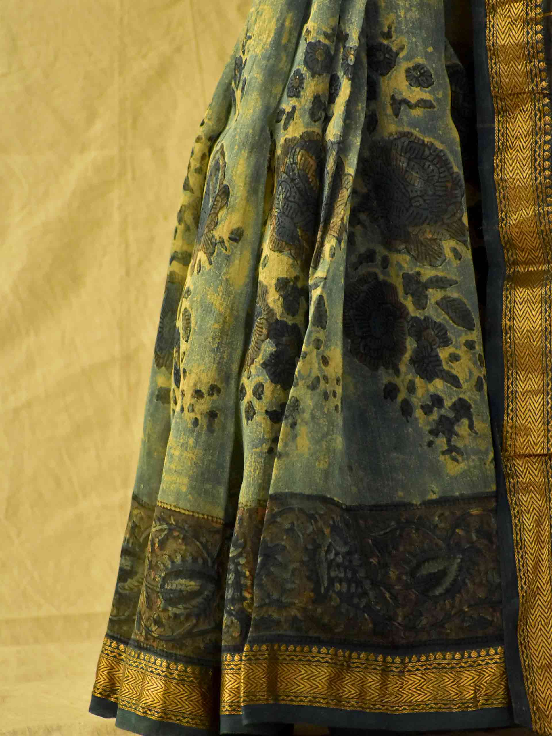 Meet - Dabu Maheshwari silk saree