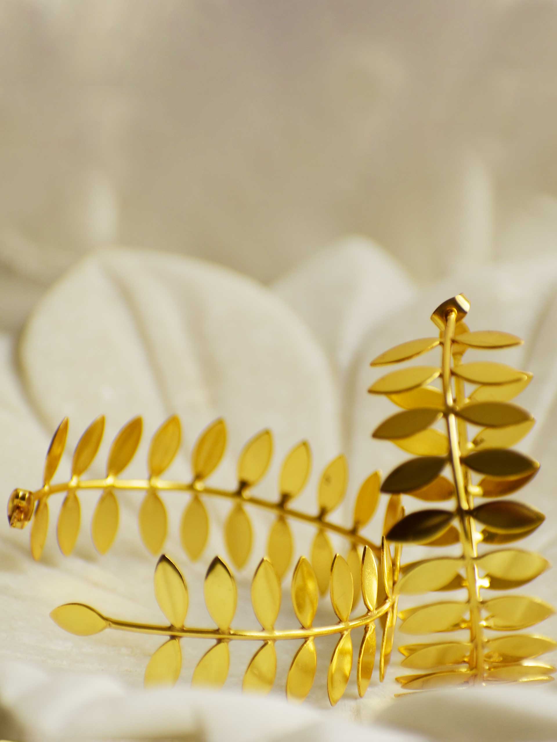 Wreath - Gold plated earrings