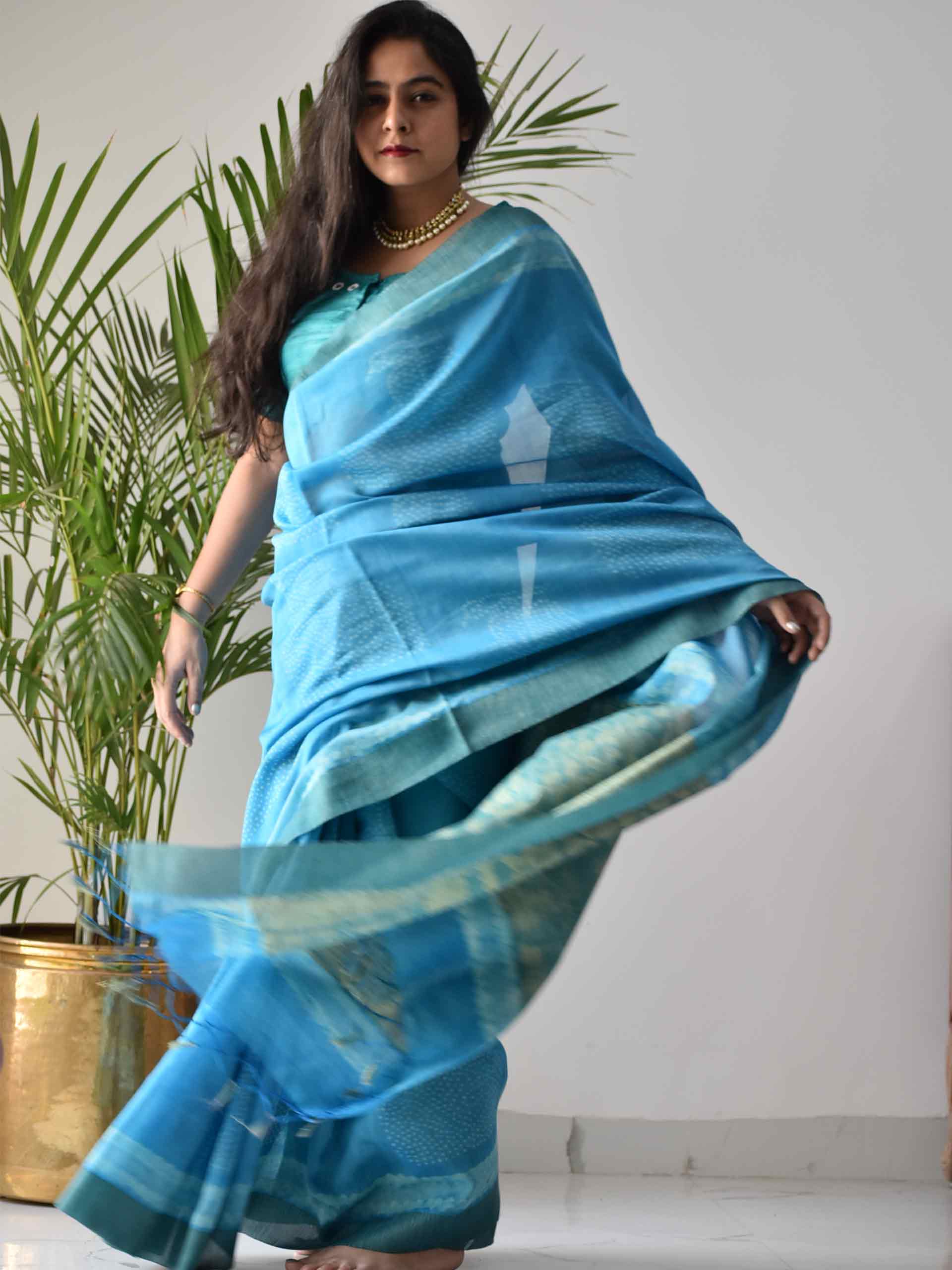 Sky Blue Pola dots Dabu hand block printed Maheshwari silk saree