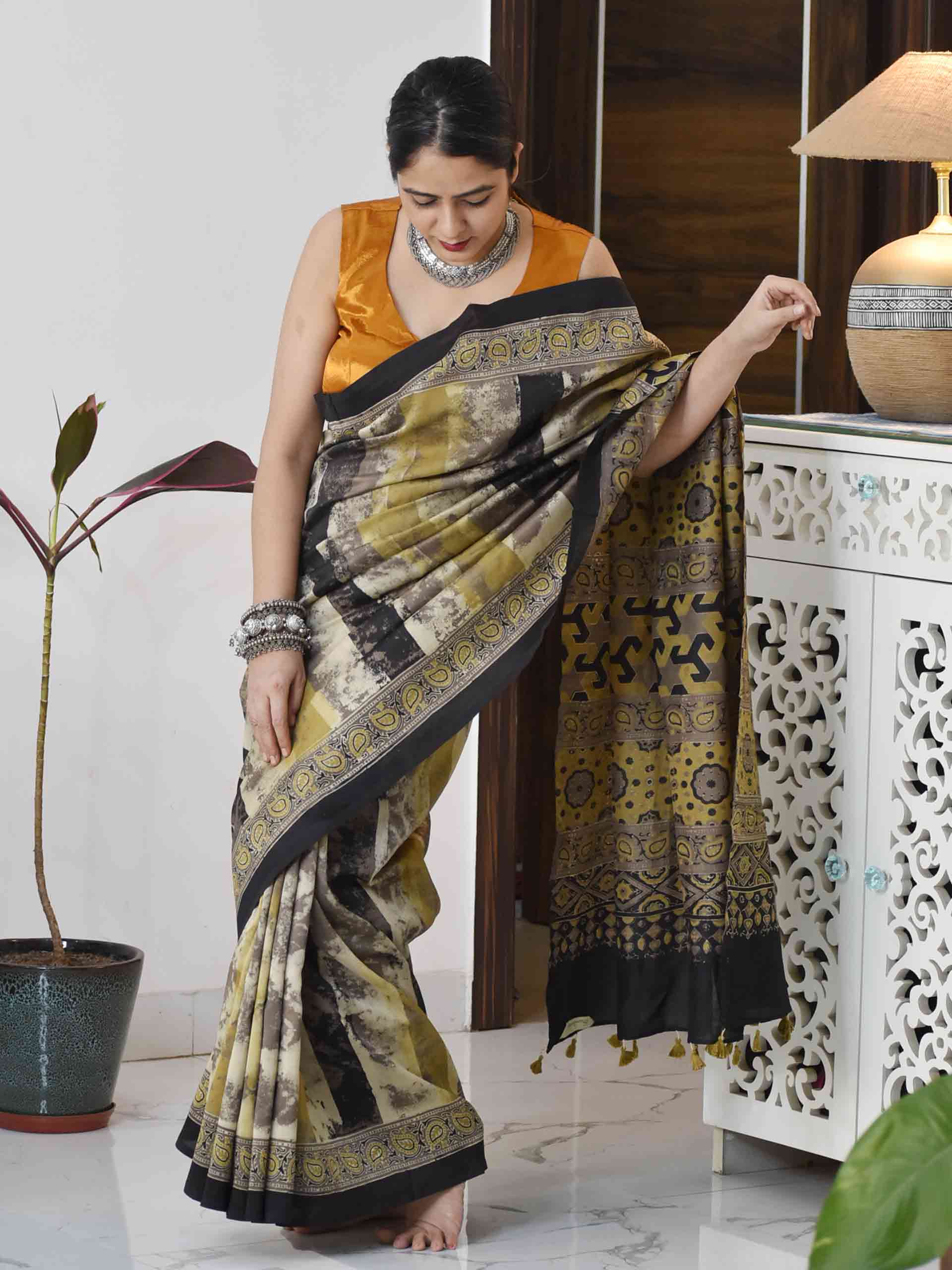 ajrakh saree