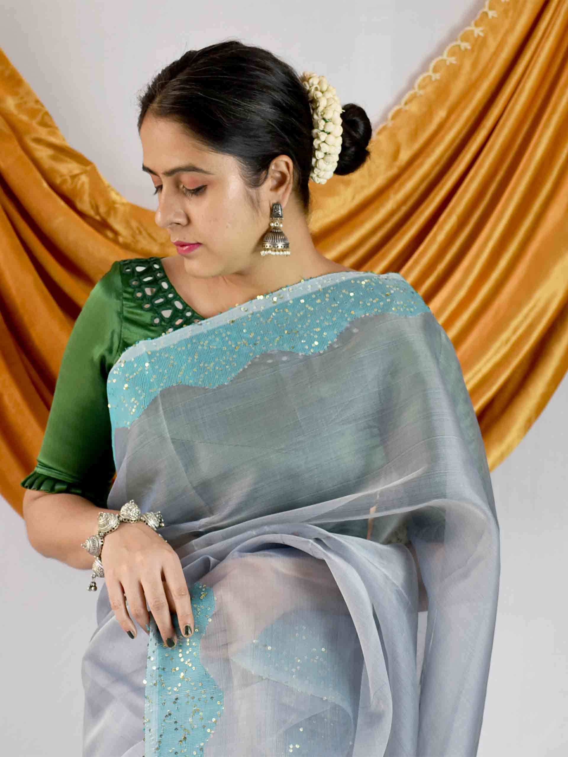 Buy Handwoven Matka silk Saree