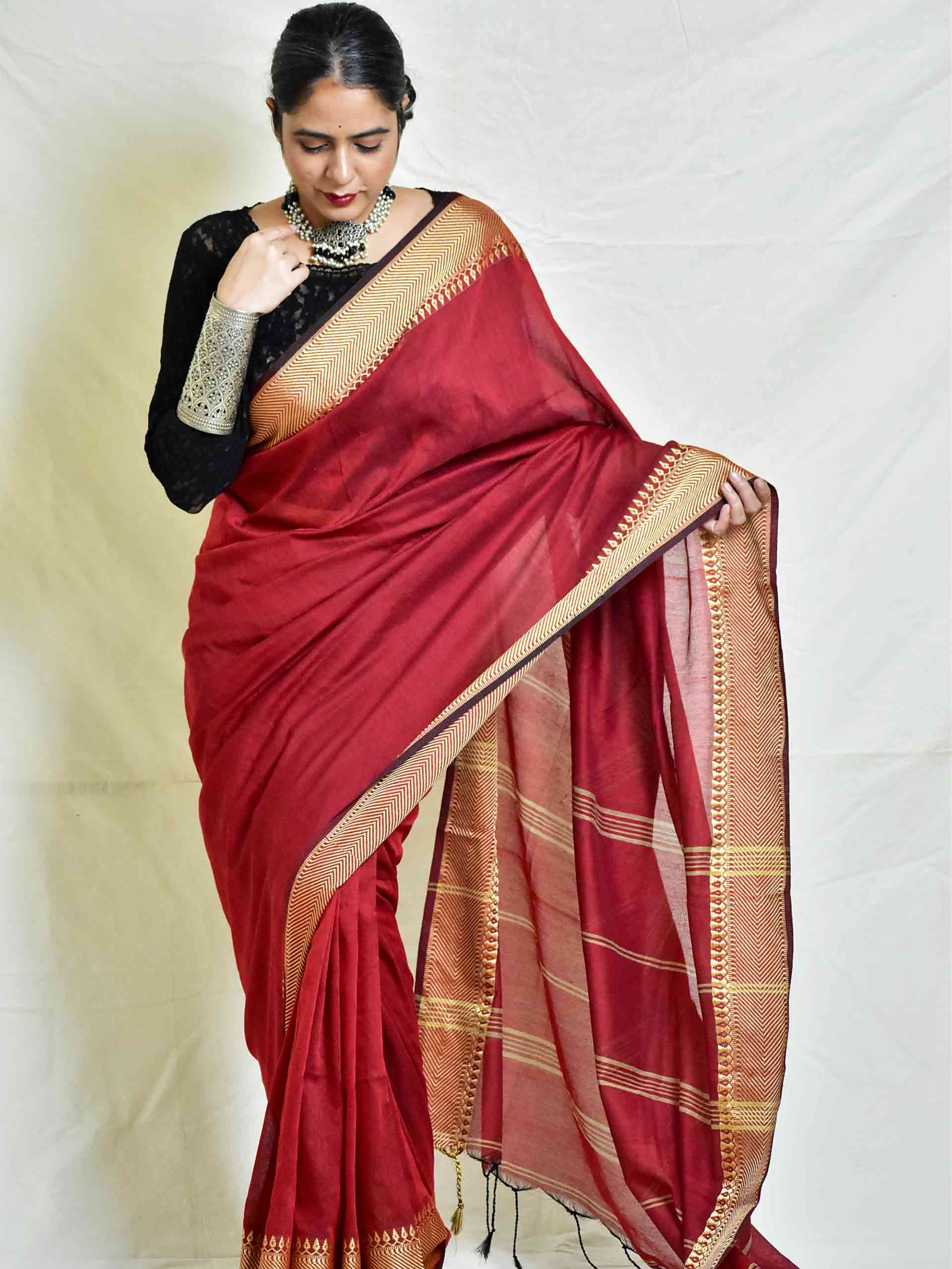 woven border saree