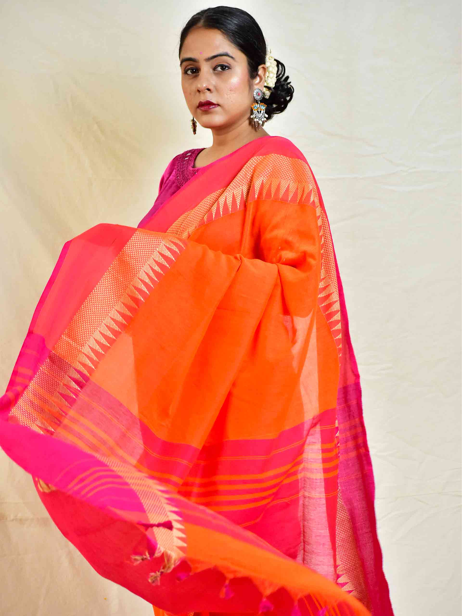 cotton saree with woven border