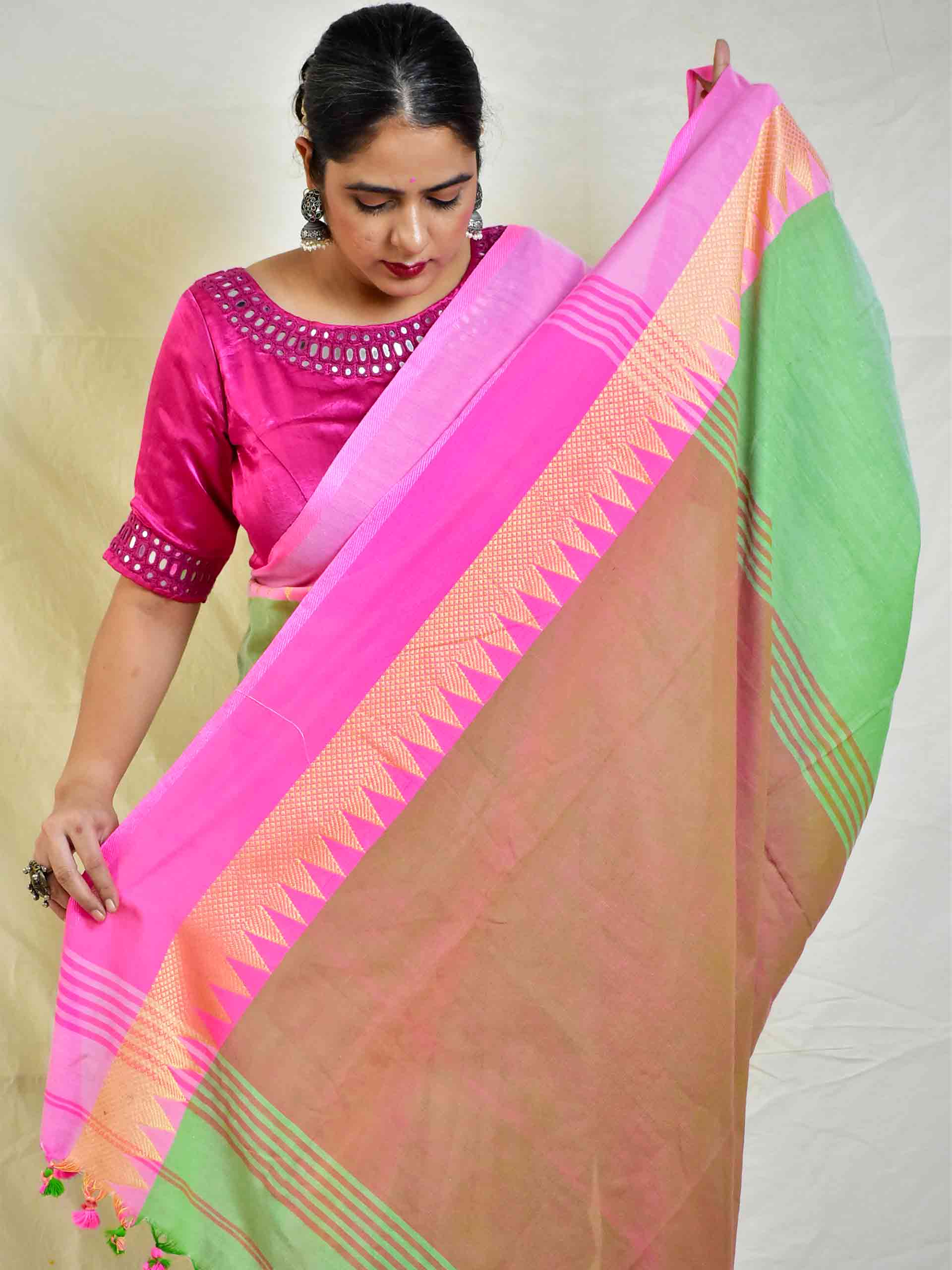 cotton saree with woven border