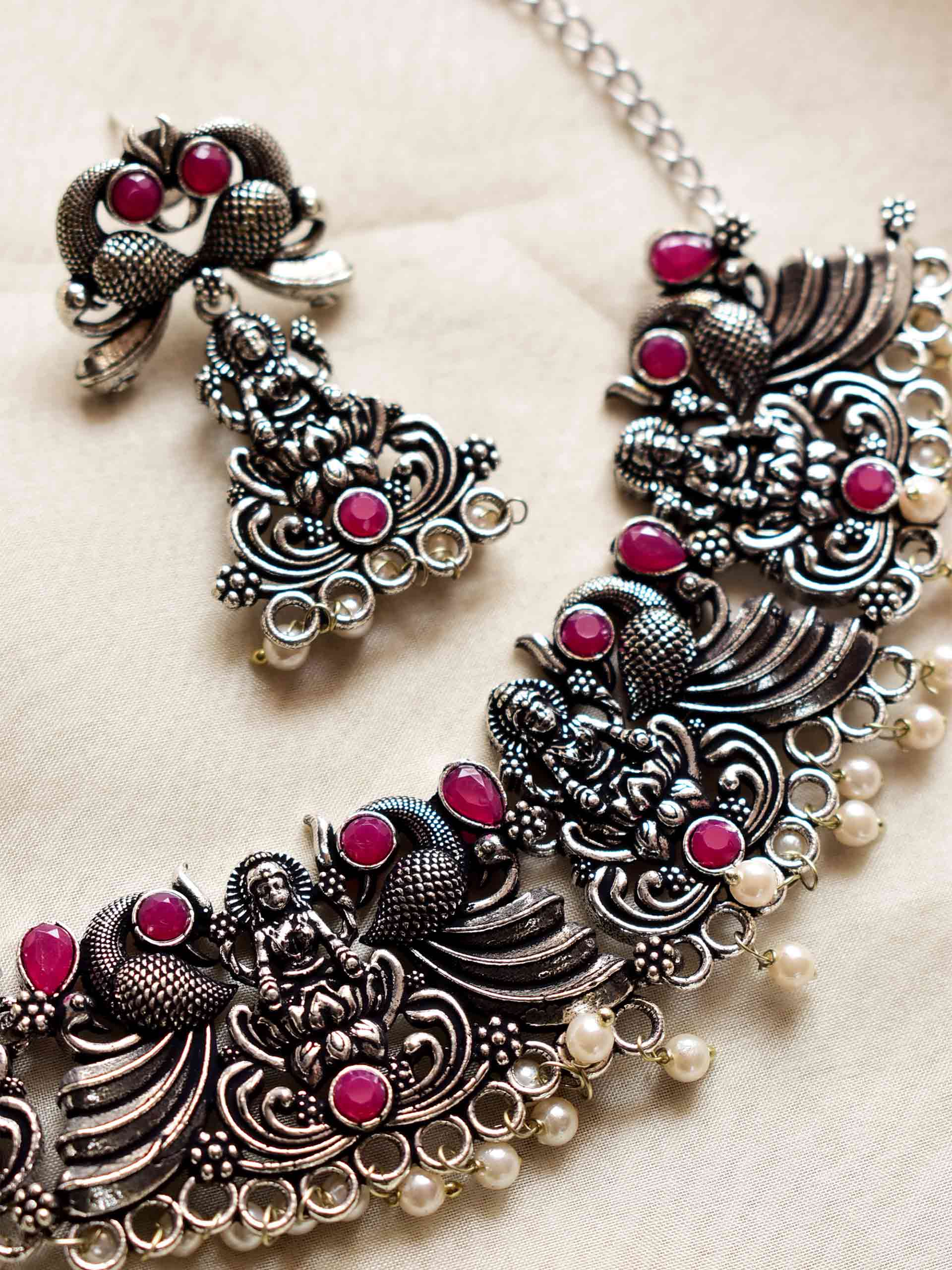 devi - Necklace set