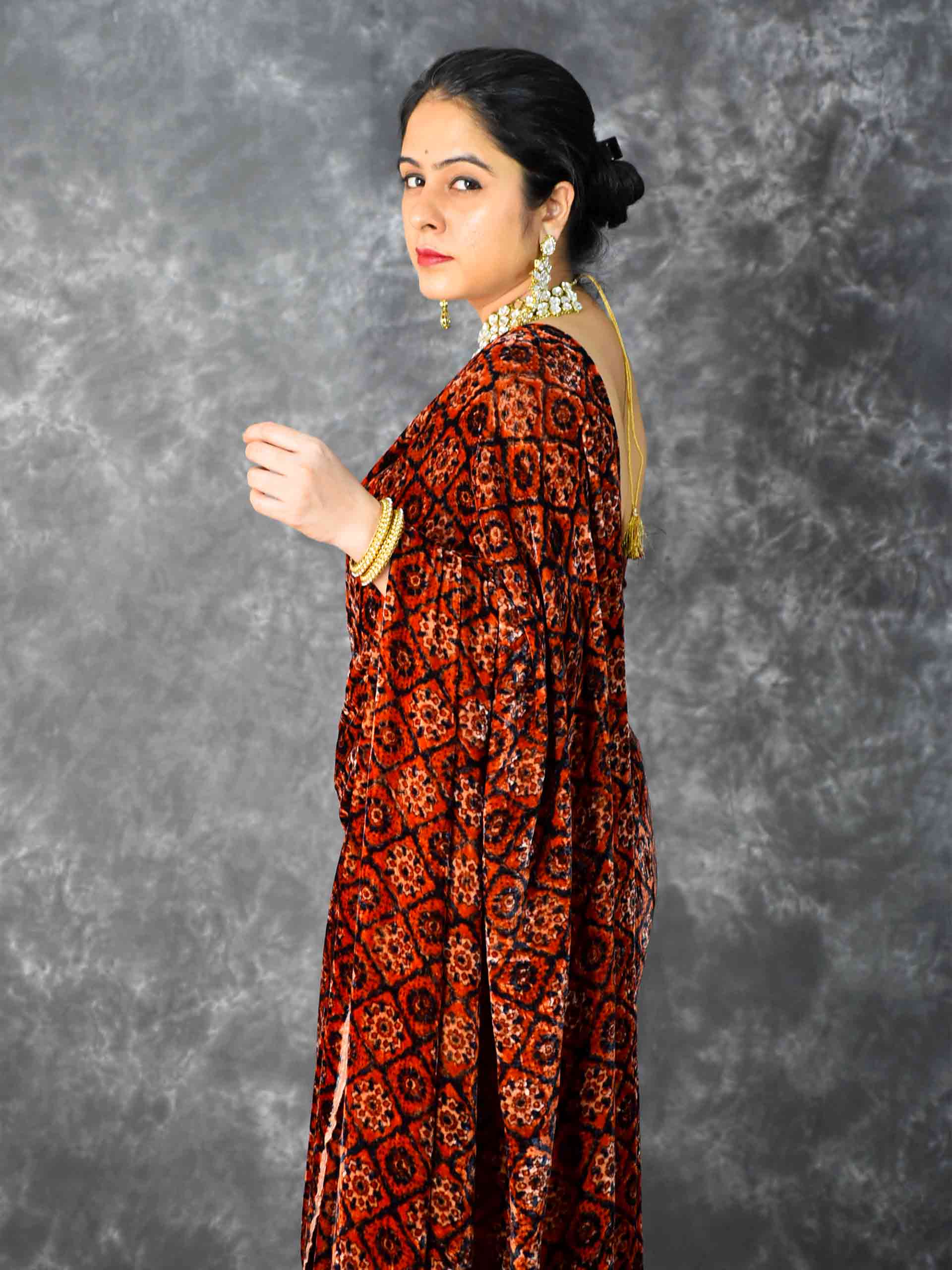 Buy Velvet Saree Online